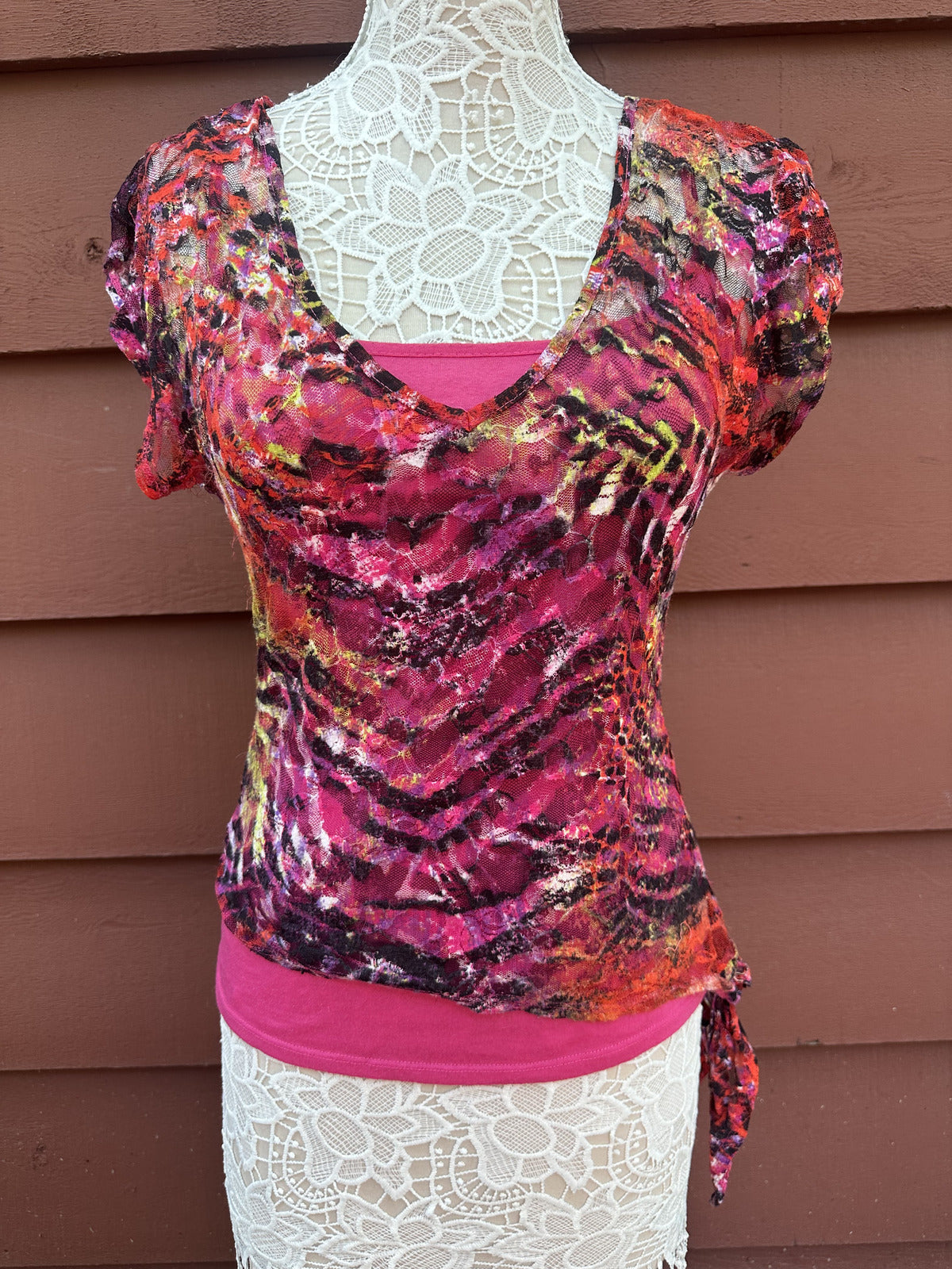 Y2K rue21 Pink Abstract Animal Print Side Tie Tee