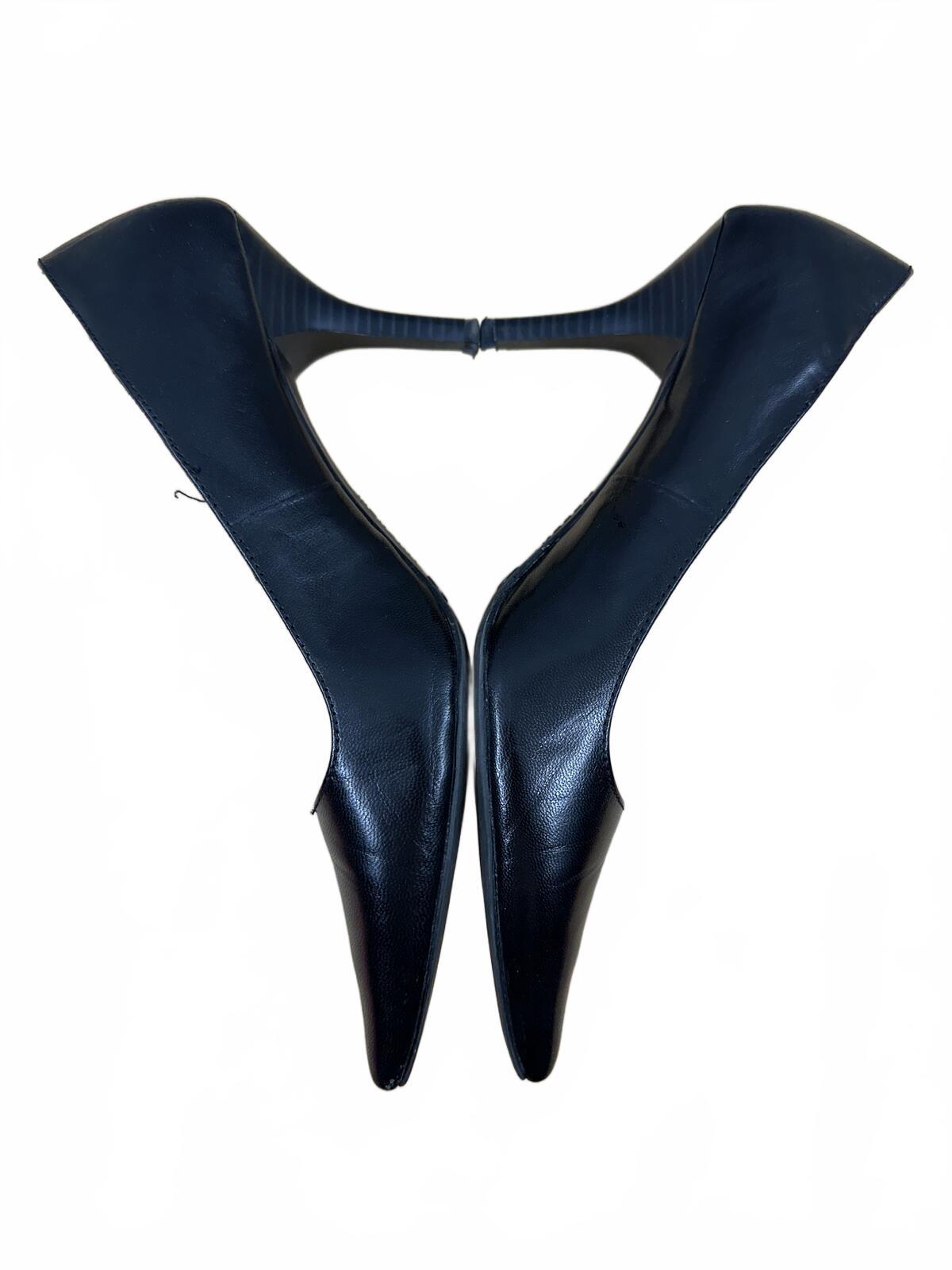 Merona Classic Black Pointed Toe Heels Elegant Minimalist Office Pumps