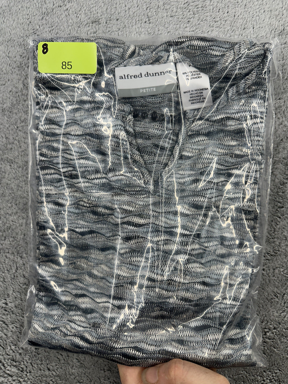 Alfred Dunner Petite Gray Black Textured Knit Keyhole Short Sleeve Top