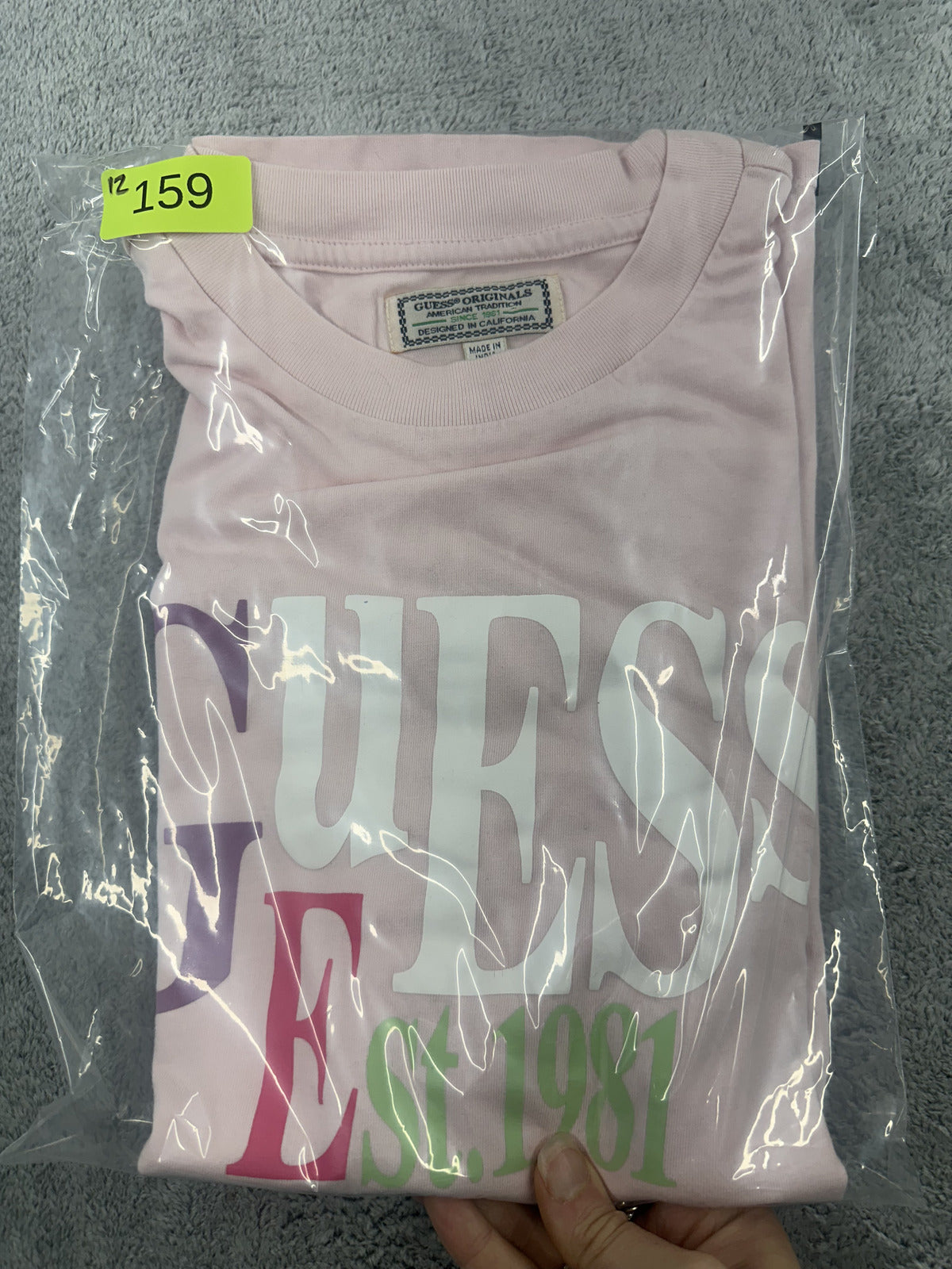 Guess Tee Vintage Logo