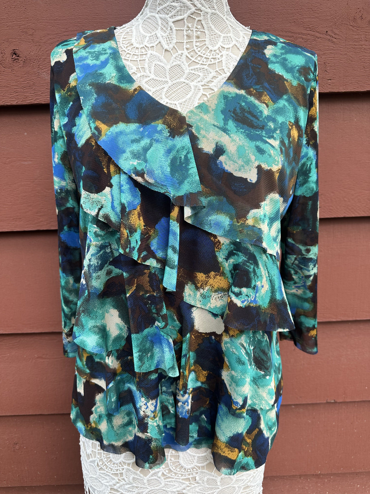Dressbarn Y2K Floral Print V Neck Ruffle Blouse in Blue Teal Green