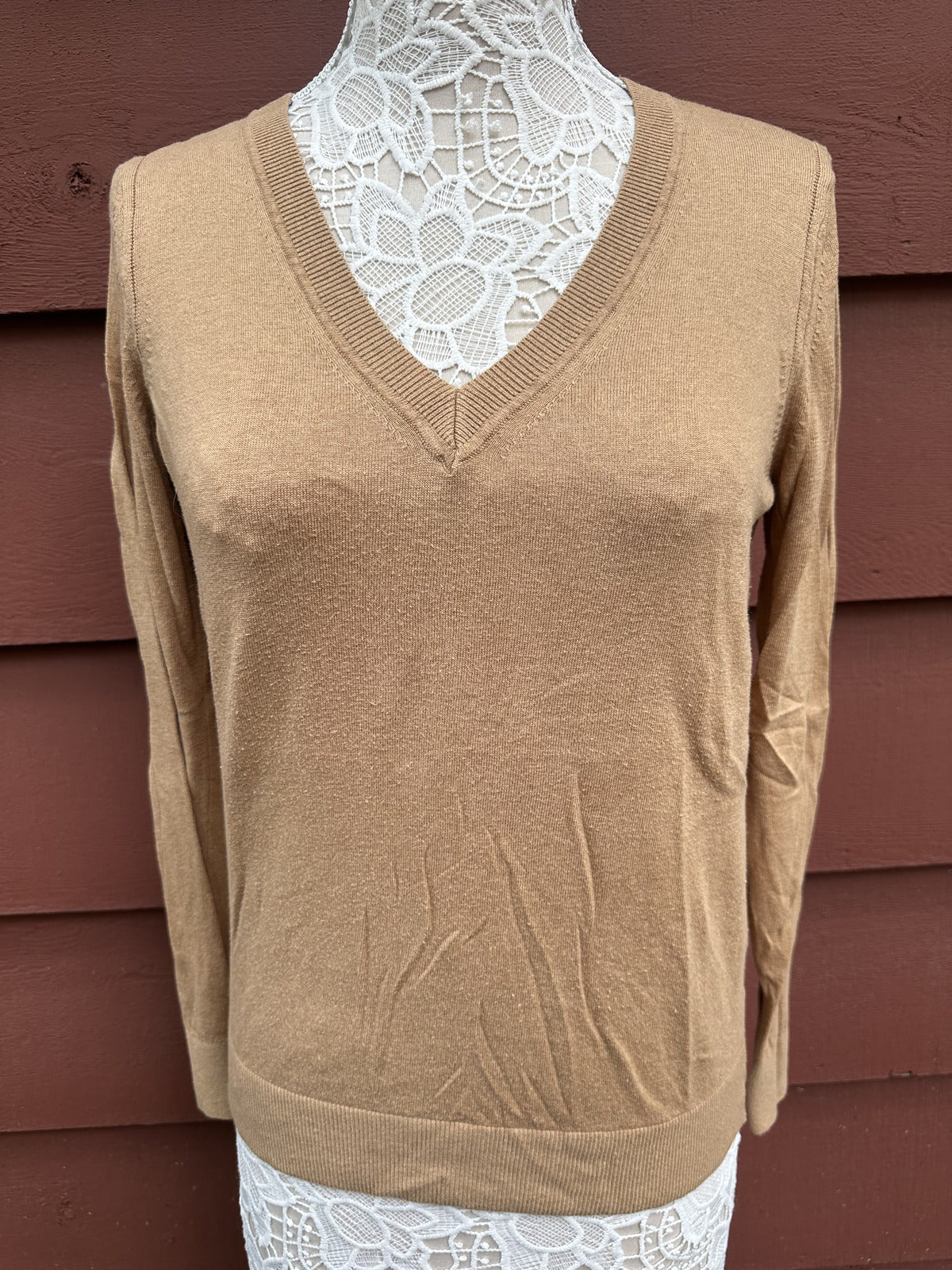 Banana Republic Tan V Neck Sweater Classic Lightweight Knit Pullover