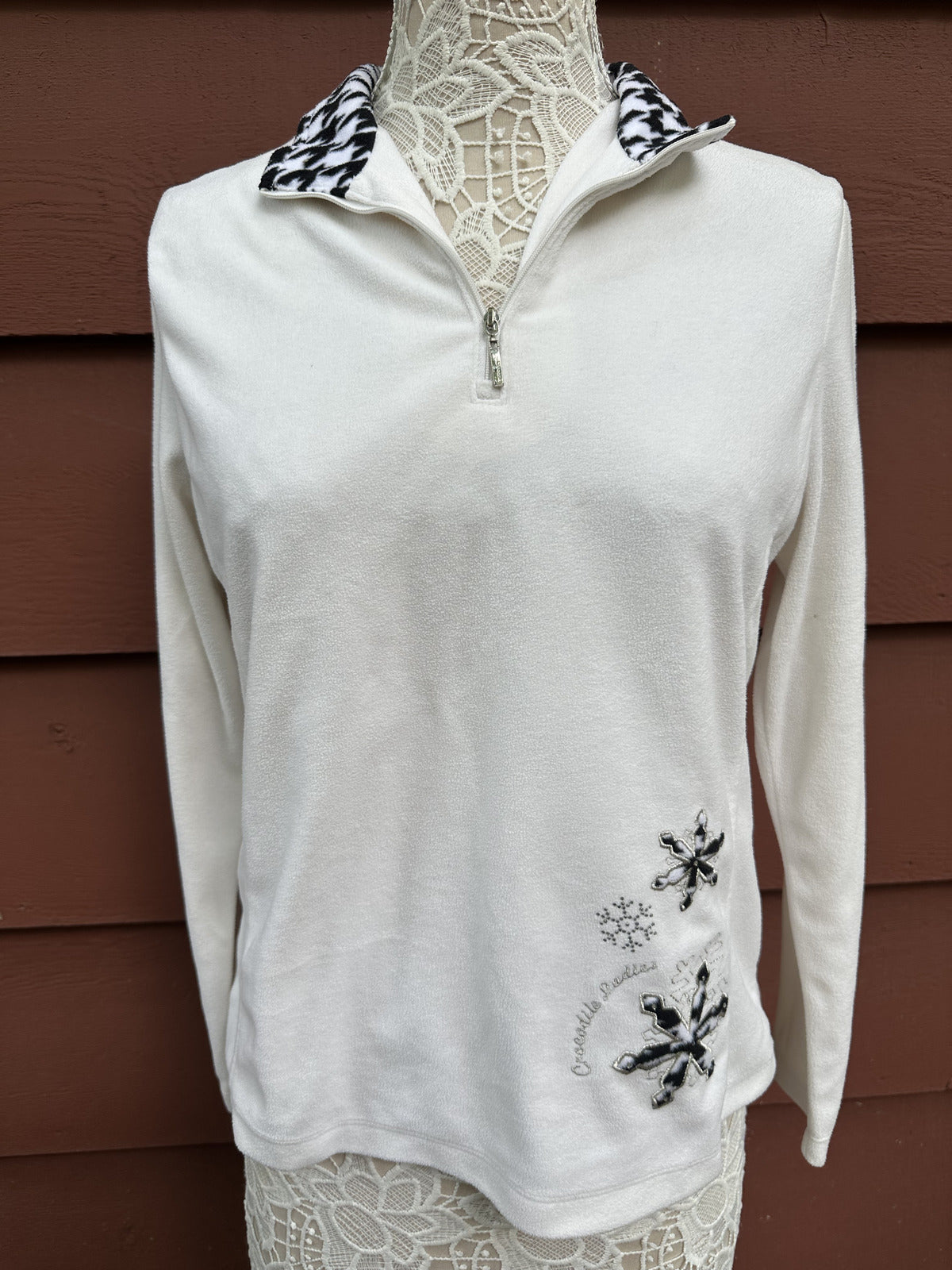 Crocodile White Fleece Quarter Zip Pullover with Houndstooth Collar