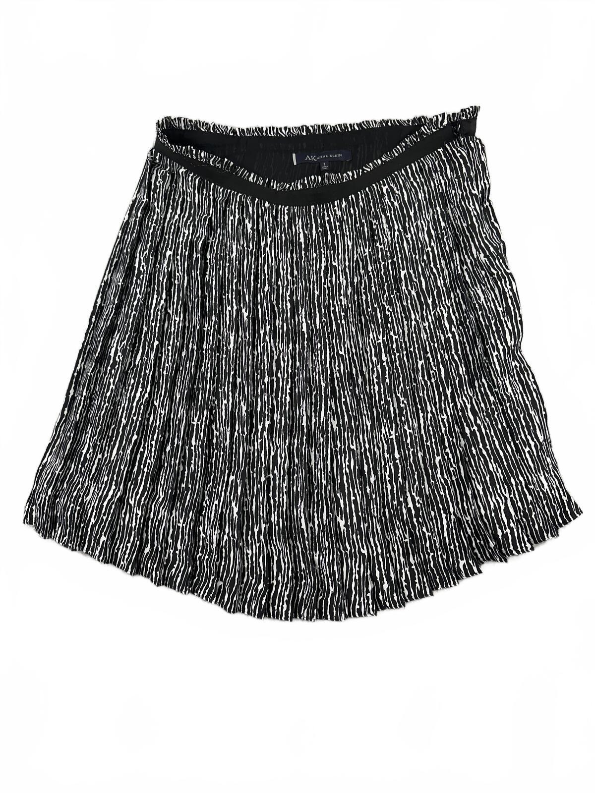 Anne Klein Pleated Black and White Skirt Classic Chic Aesthetic