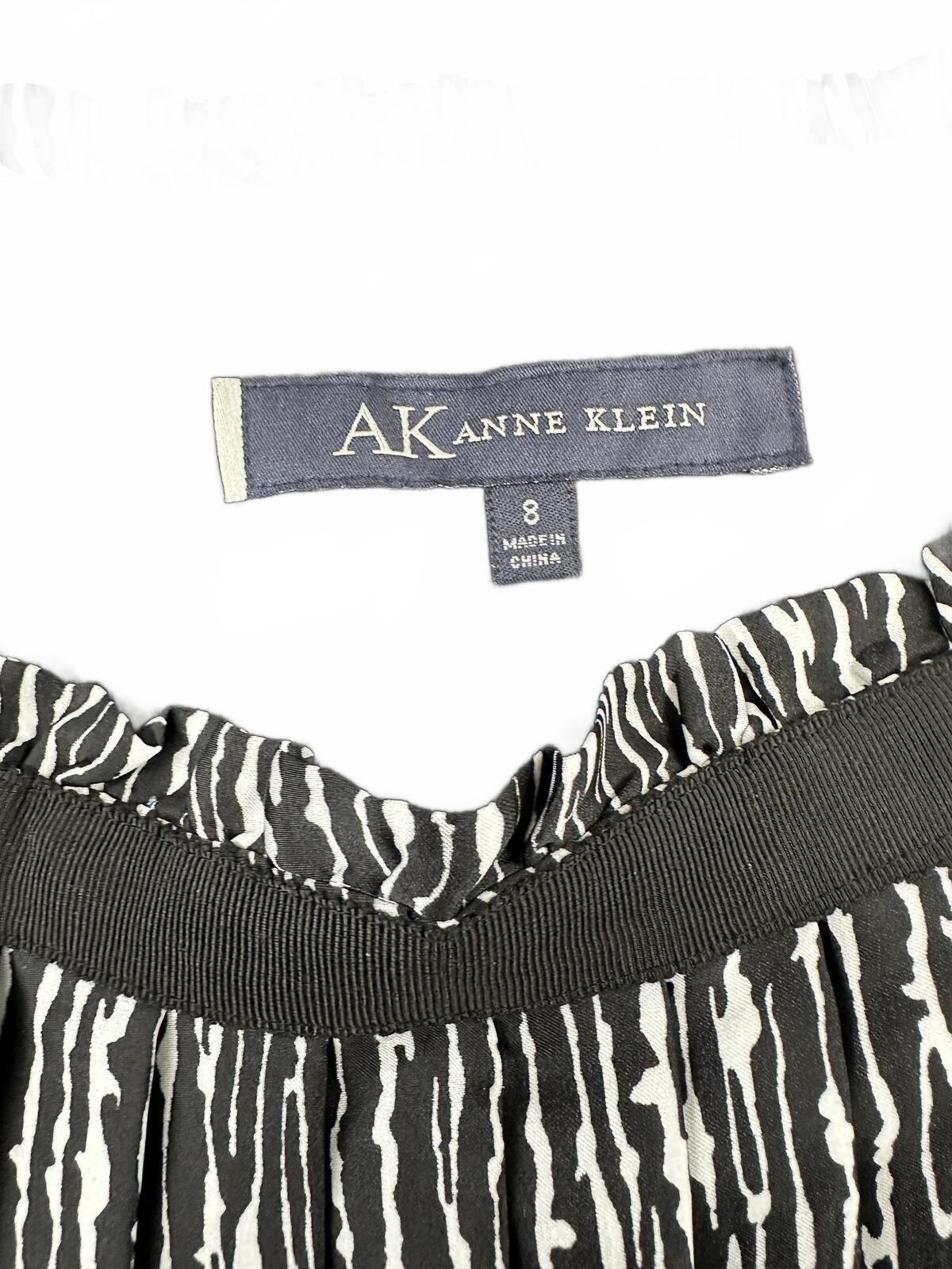 Anne Klein Pleated Black and White Skirt Classic Chic Aesthetic