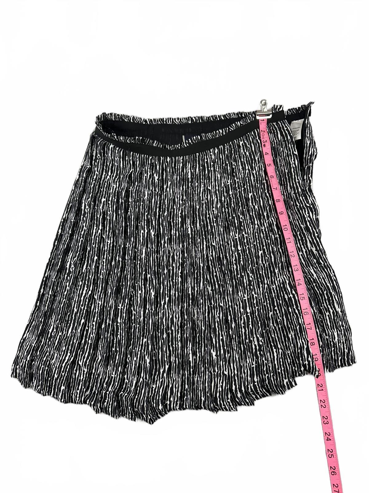 Anne Klein Pleated Black and White Skirt Classic Chic Aesthetic