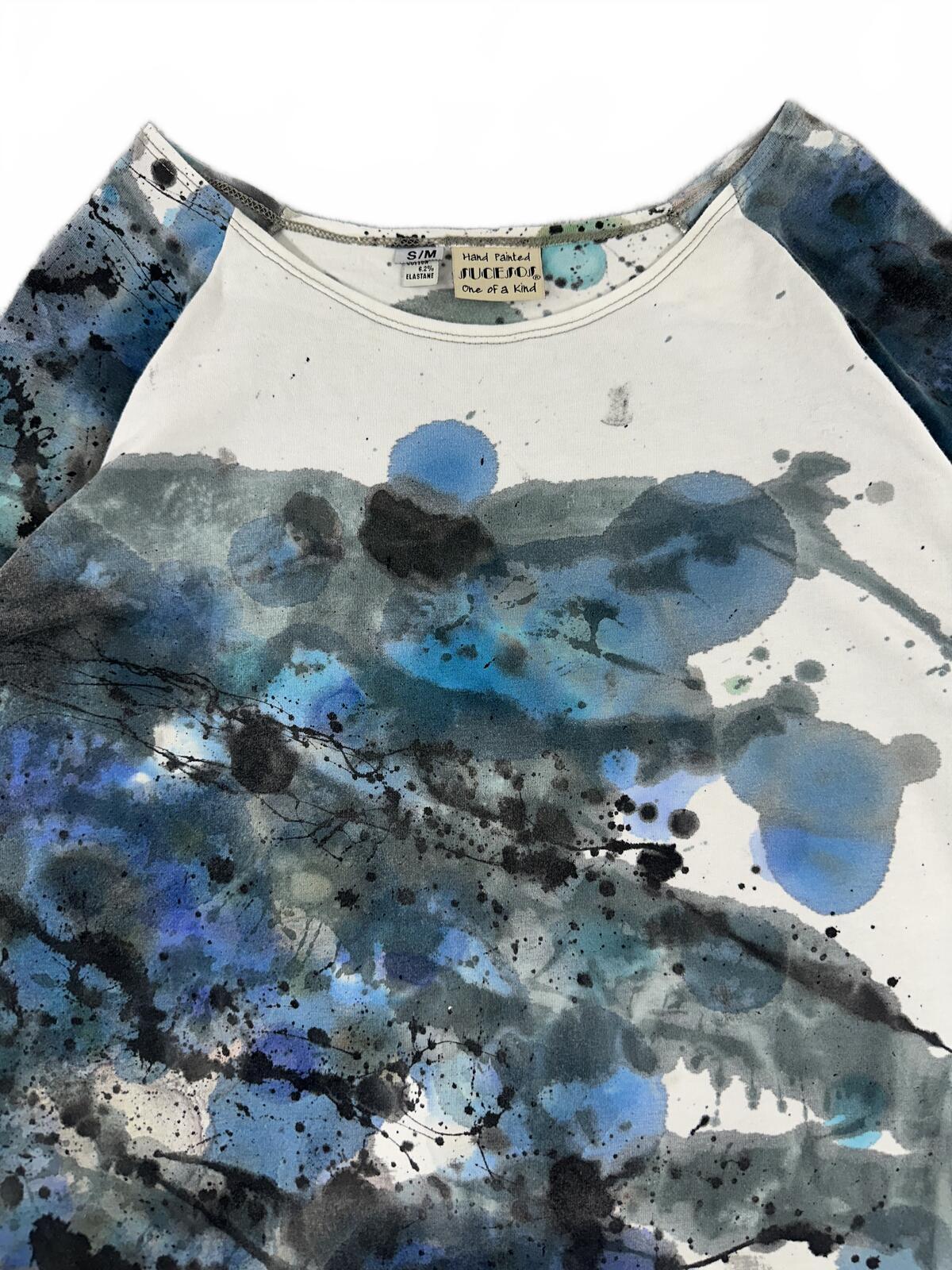 Sucesos Hand Painted Oversized Raglan Sleeve Shirt with Abstract Blue and Black