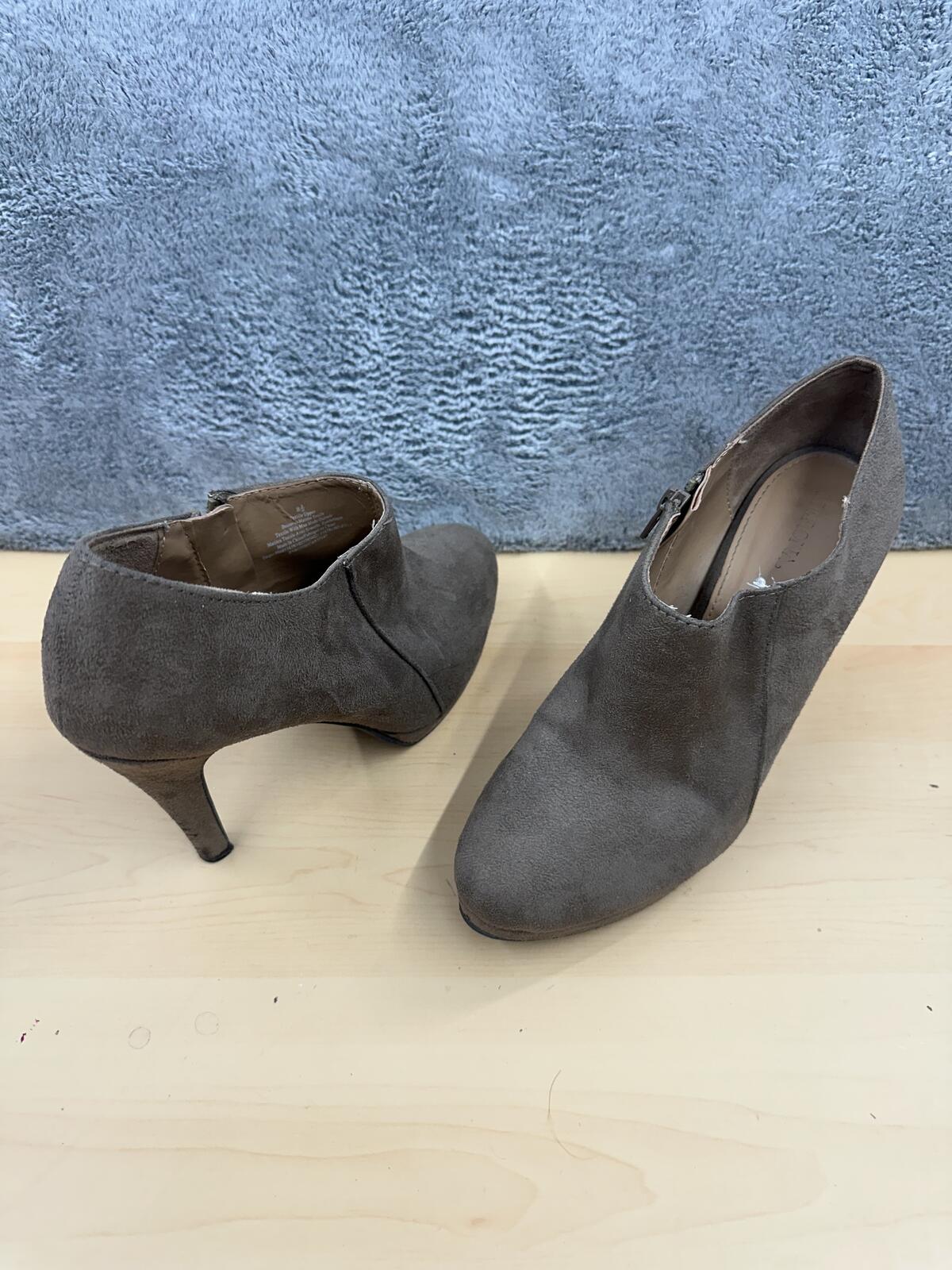 Merona Gray Suede Ankle Booties Minimalist Fall Fashion with Mid Heel