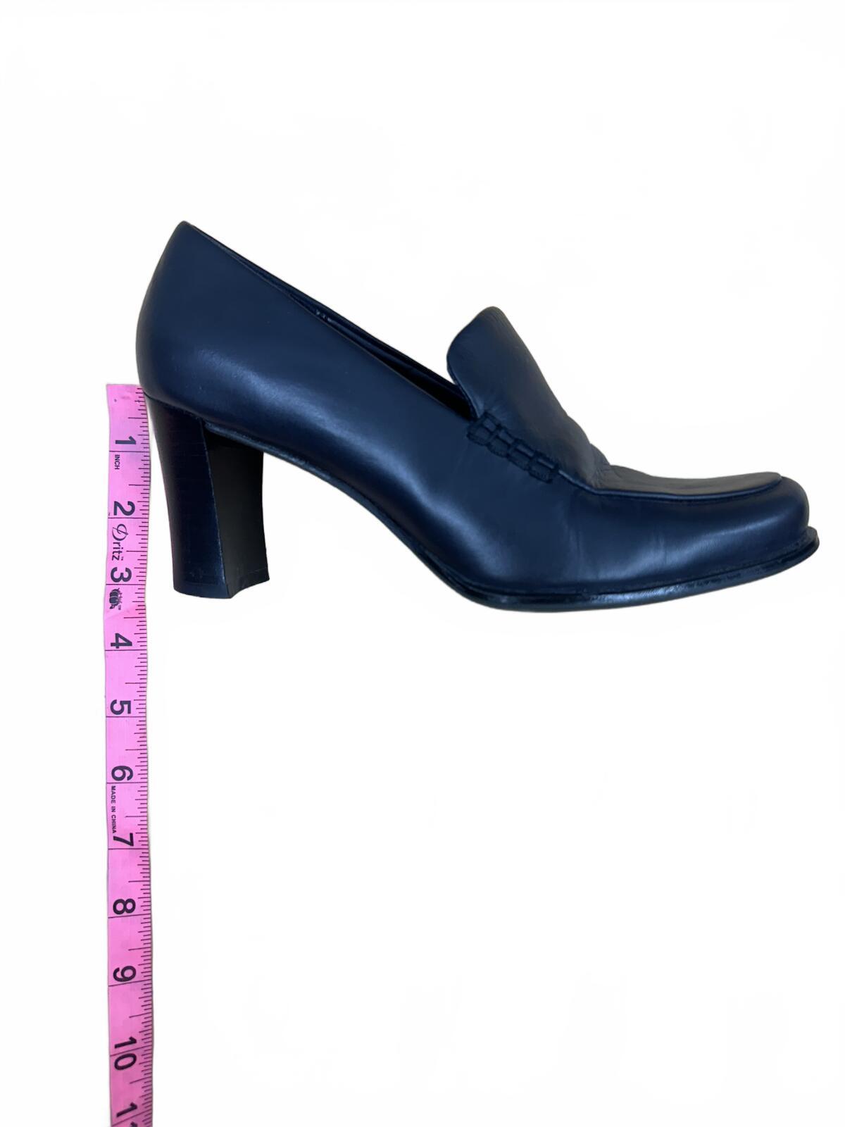 Etienne Aigner Black Leather Heeled Loafers Classic Vintage Inspired