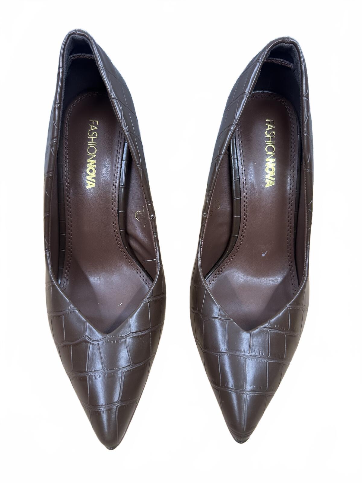 Fashion Nova Brown Croc Embossed Pointed Toe Heels Classic Elegant Stiletto