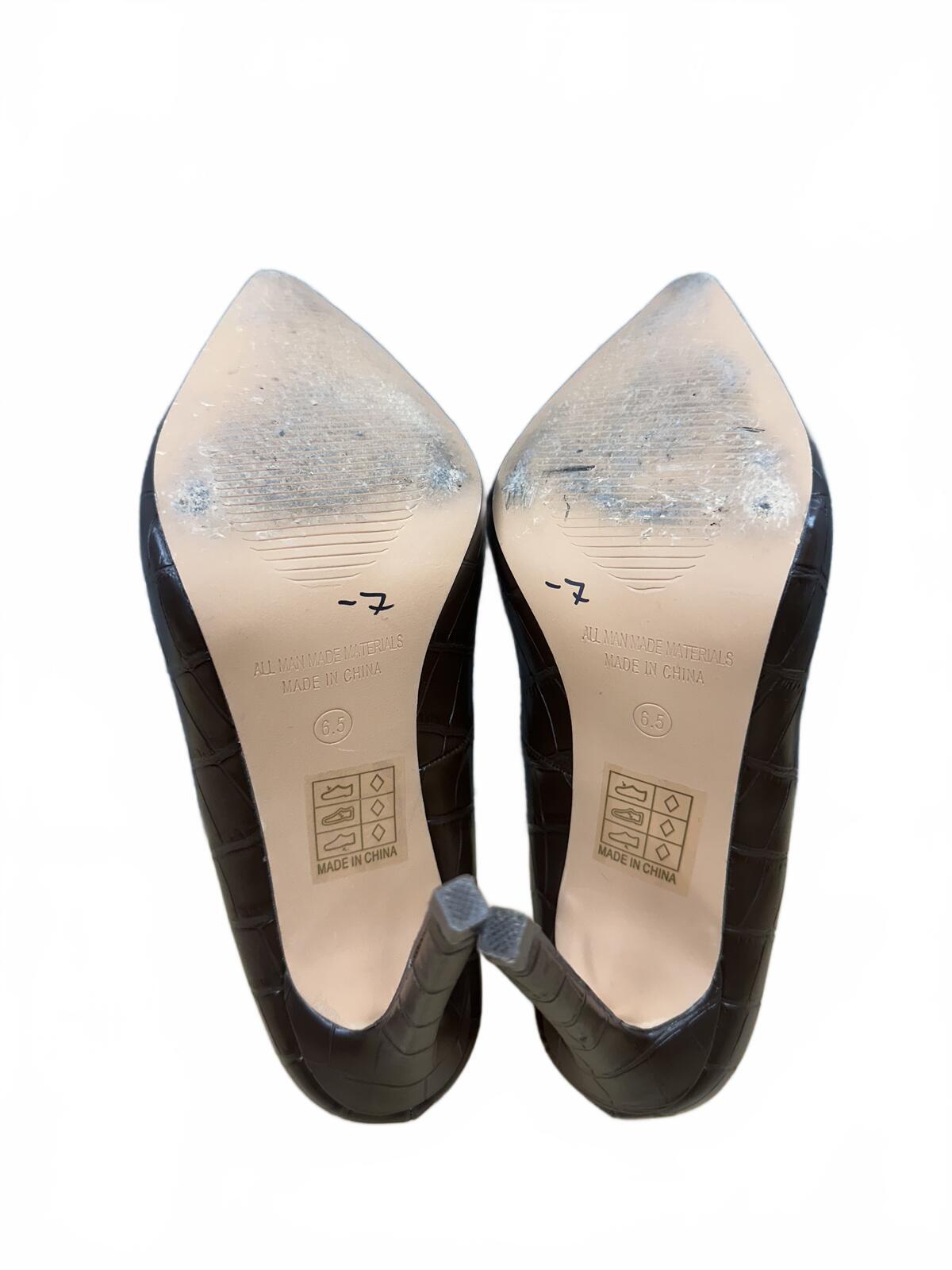 Fashion Nova Brown Croc Embossed Pointed Toe Heels Classic Elegant Stiletto