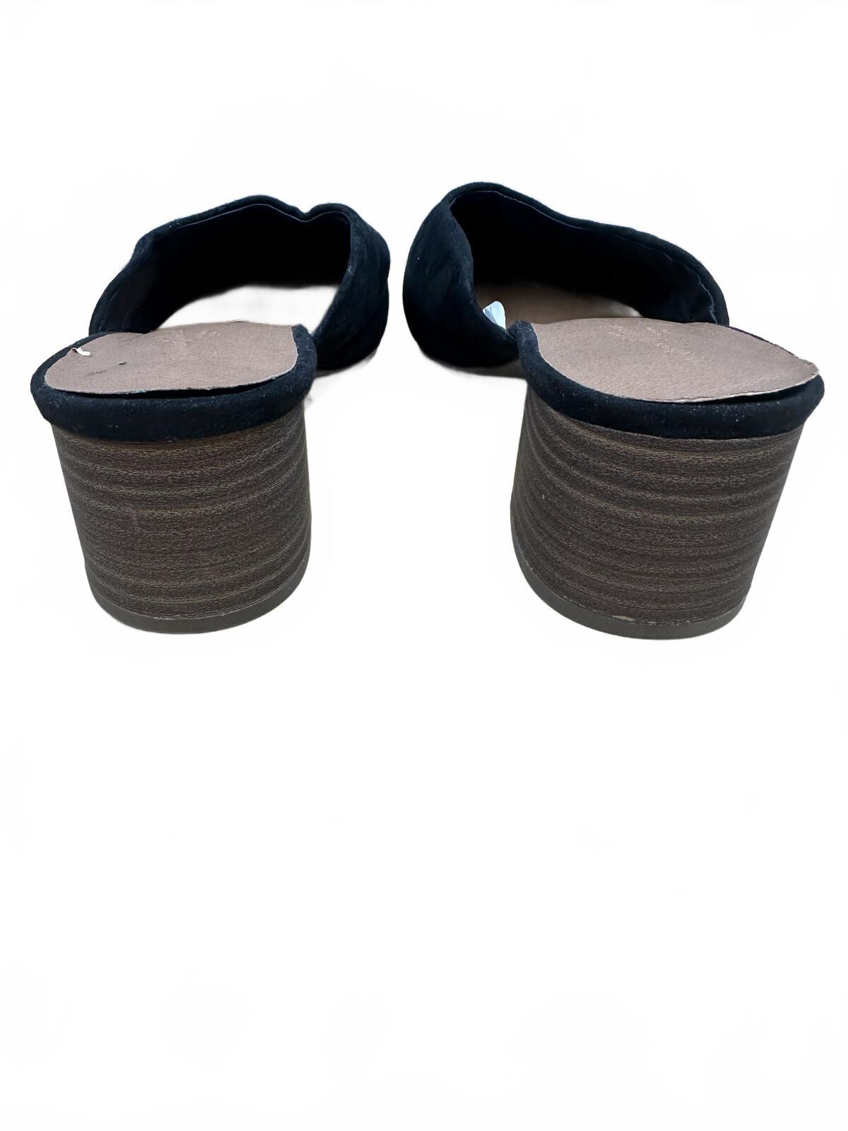 Universal Thread Black Suede Mules with Block Heel Classic Minimalist Preppy
