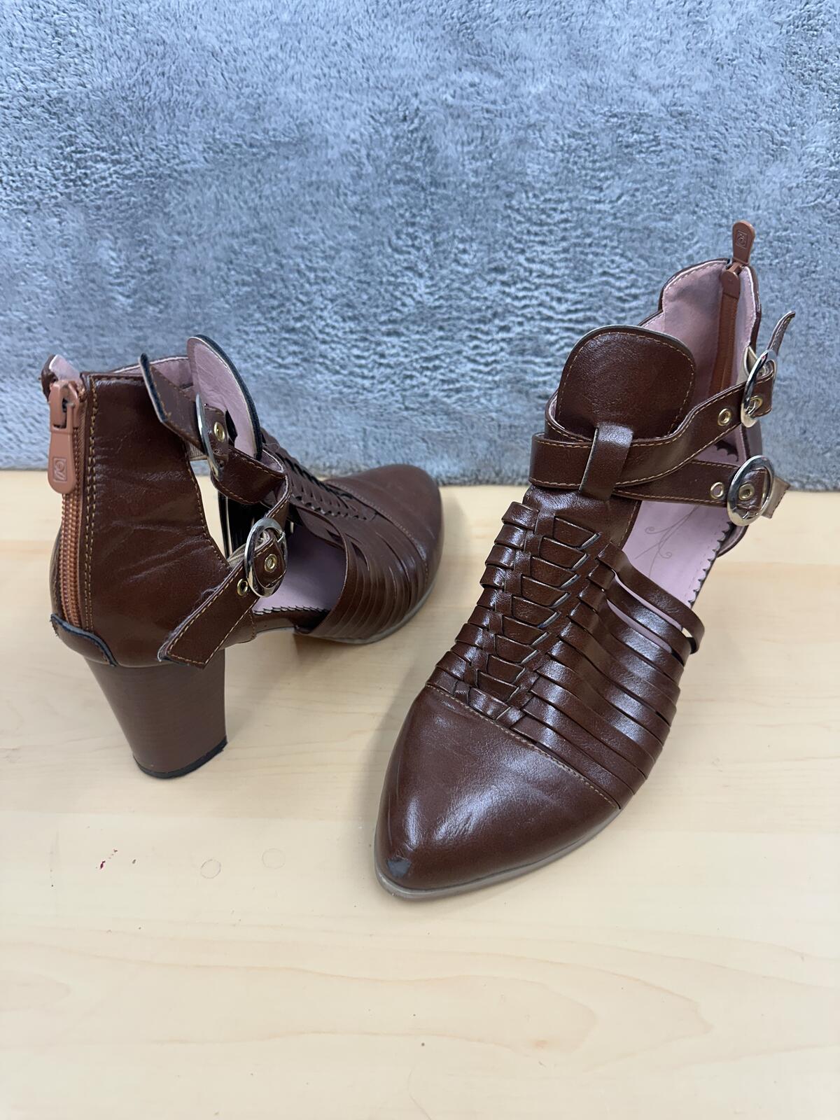 Vintage Inspired Brown Leather Heeled Sandals
