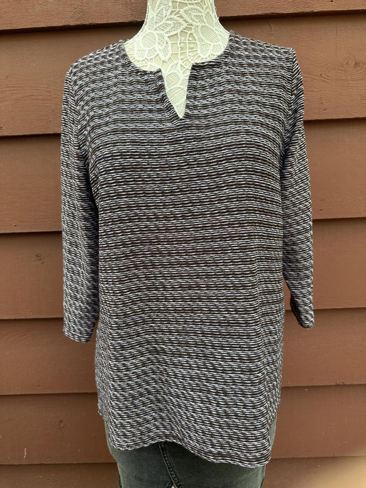 Chico's Textured Knit Top Brown White Three Quarter Sleeve Relaxed Fit