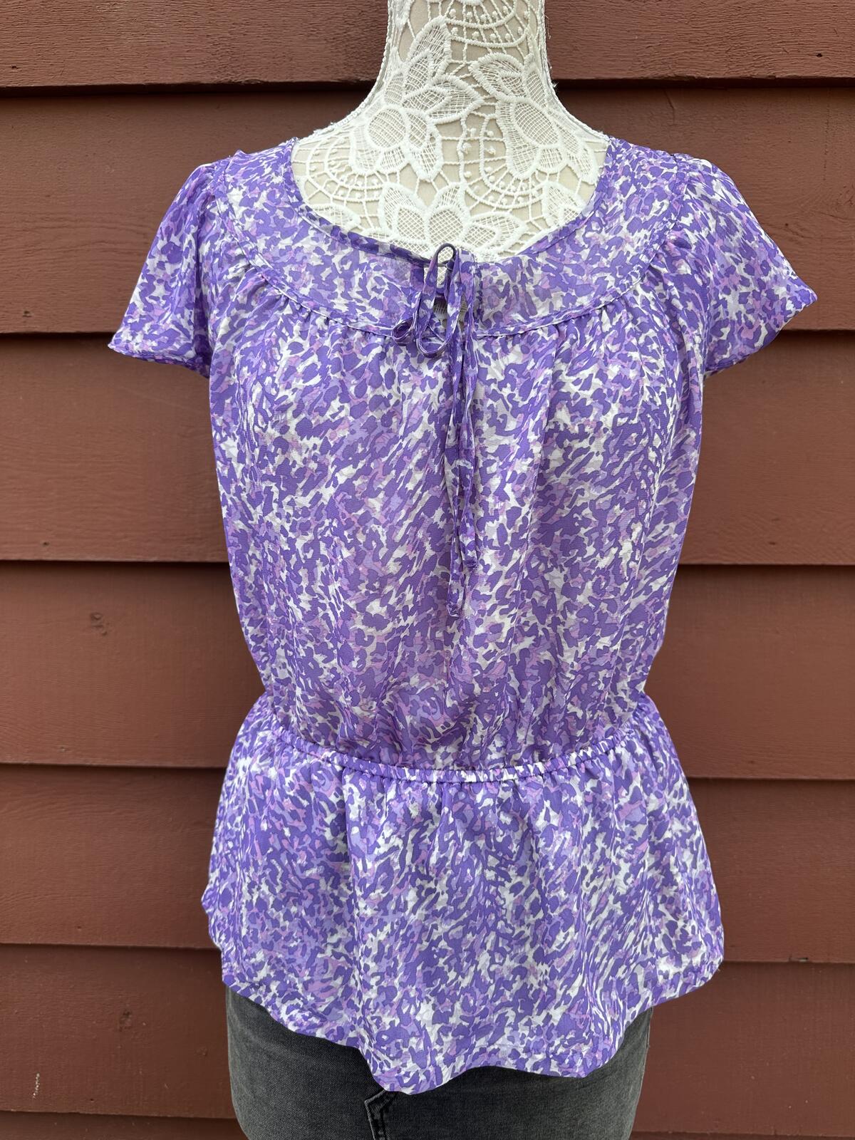 APT 9 Purple Floral Peplum Blouse with Flutter Sleeves Casual Feminine
