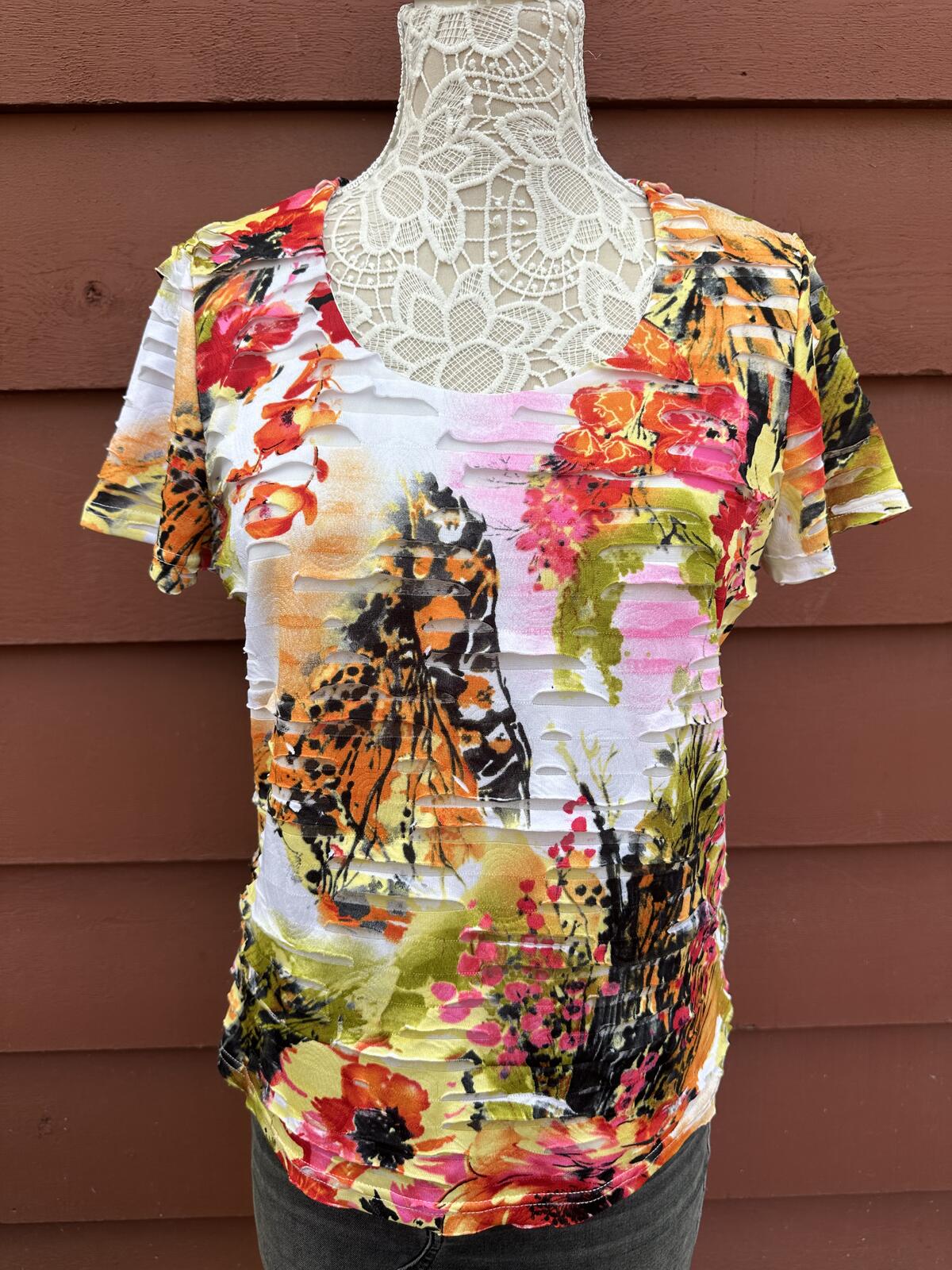 Lana Lee Floral Textured Short Sleeve Top