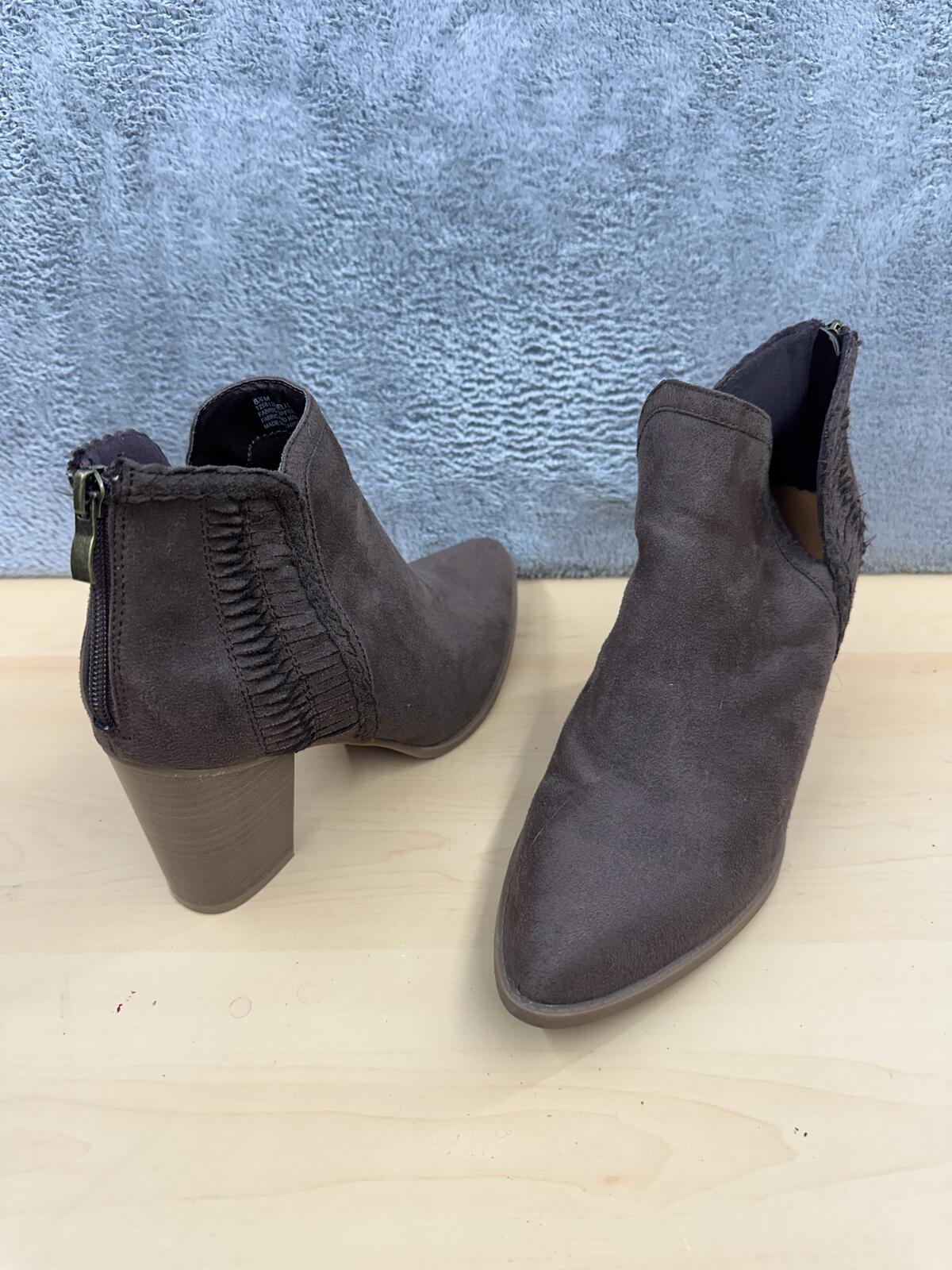 Chic Suede Ankle Boots with Back Zipper