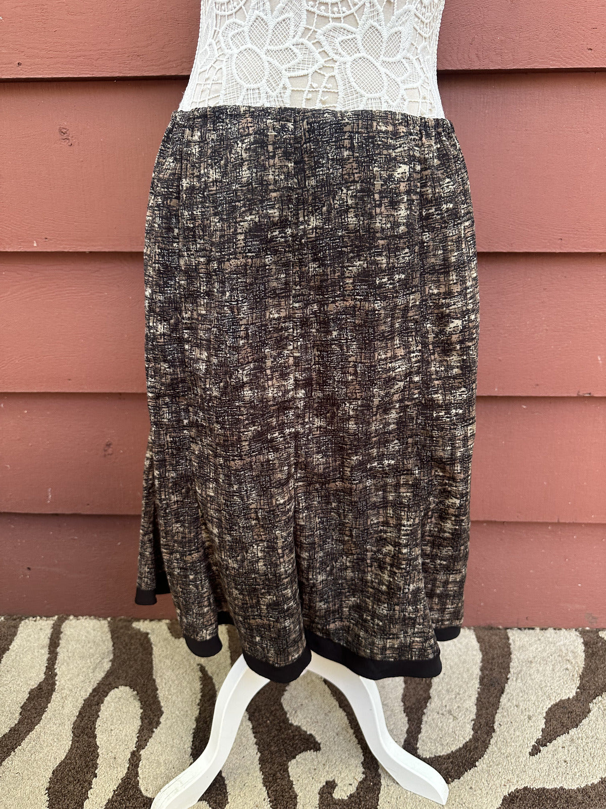 Eclectic Grandpa Black Painterly Print Midi Skirt with Elastic Waistband