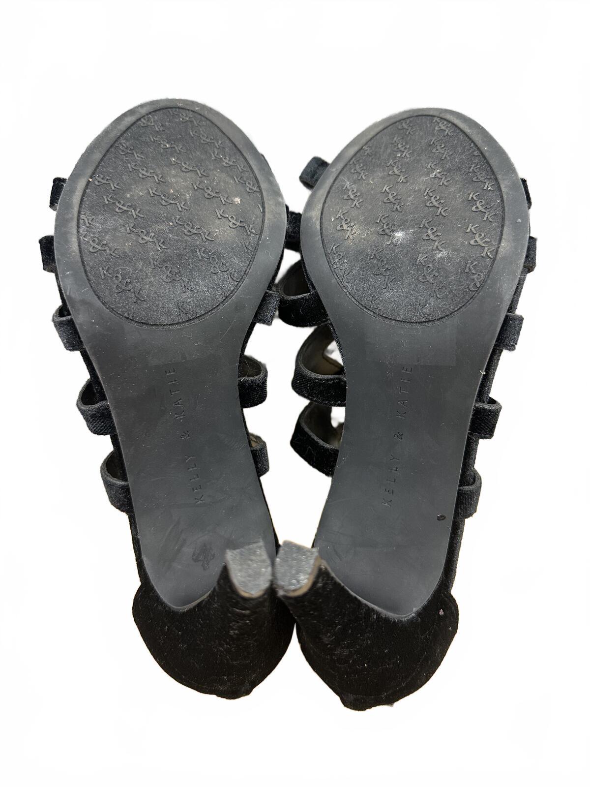 Kelly & Katie Black Strappy Heels Velvet Caged Design Mid Heel