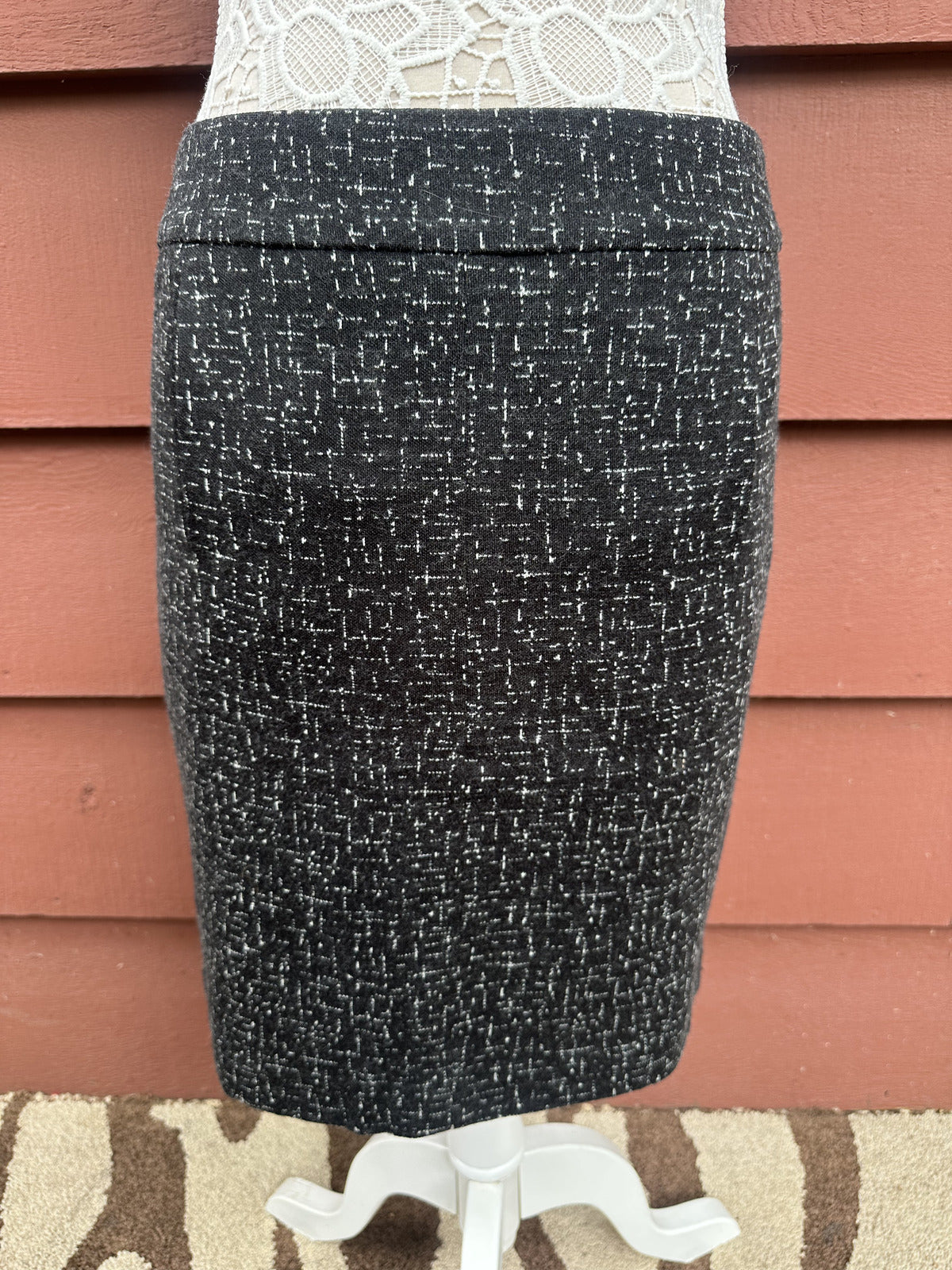 Cynthia Steffe Black and White Textured Tweed Pencil Skirt Classic Preppy