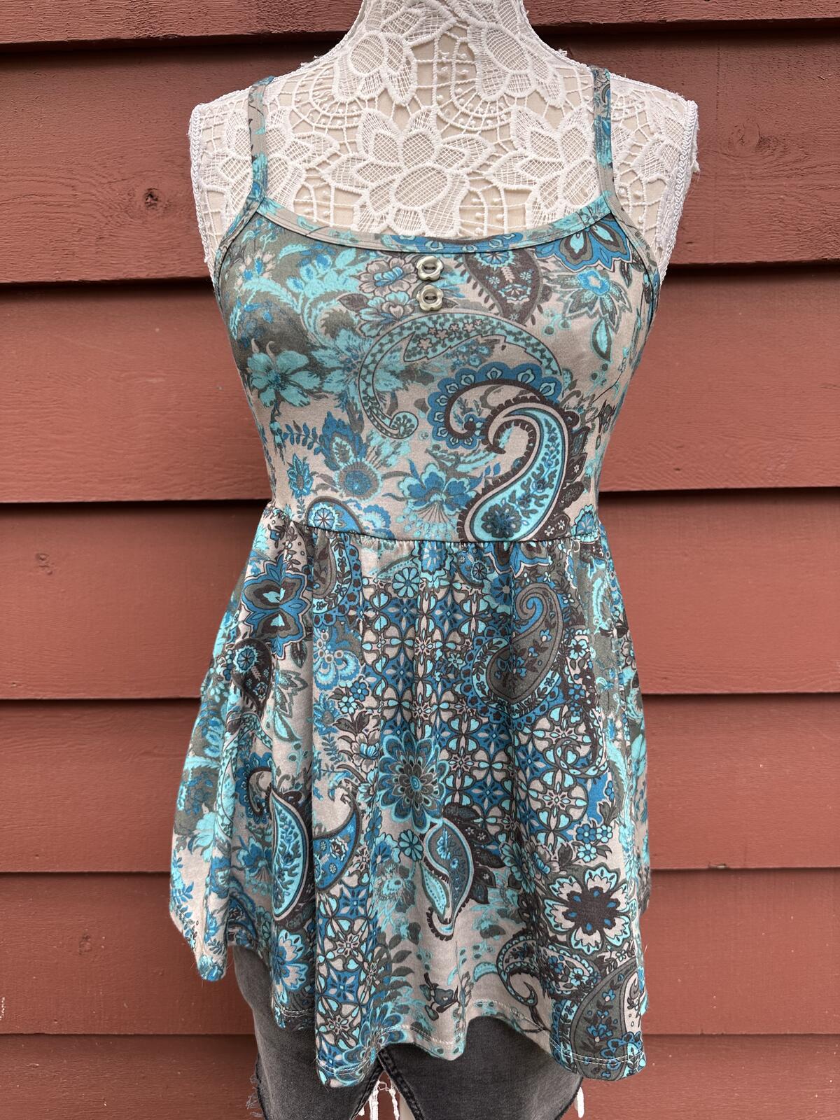 Live to be Spoiled Boho Paisley Babydoll Tank Tunic Top in Blue and Beige Y2K