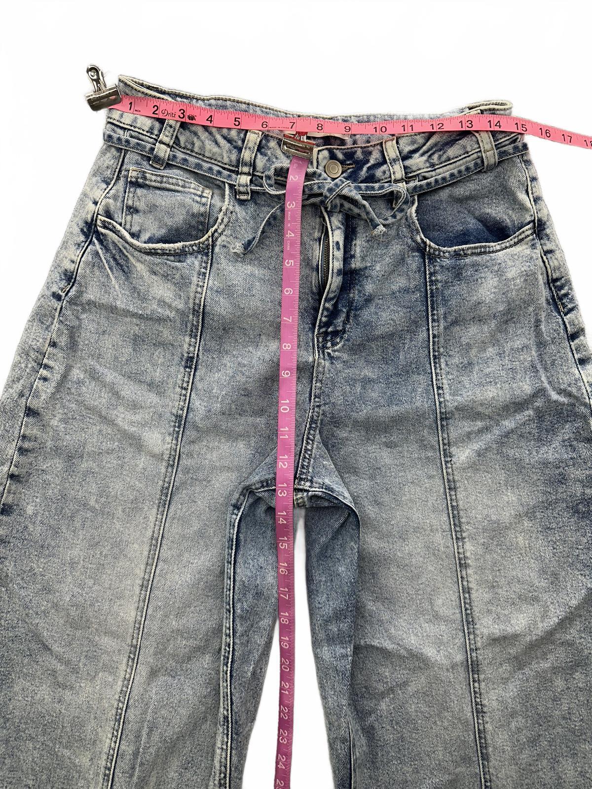 Altar'd State Vintage 90s Relaxed Fit Acid Wash Cropped Jeans