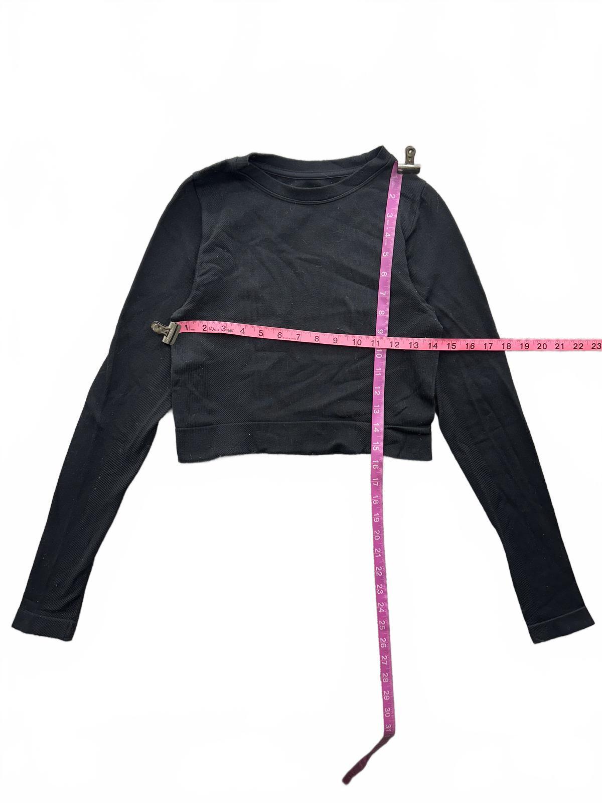 All In Motion Black Long Sleeve Crop Top Y2K Casual Sporty