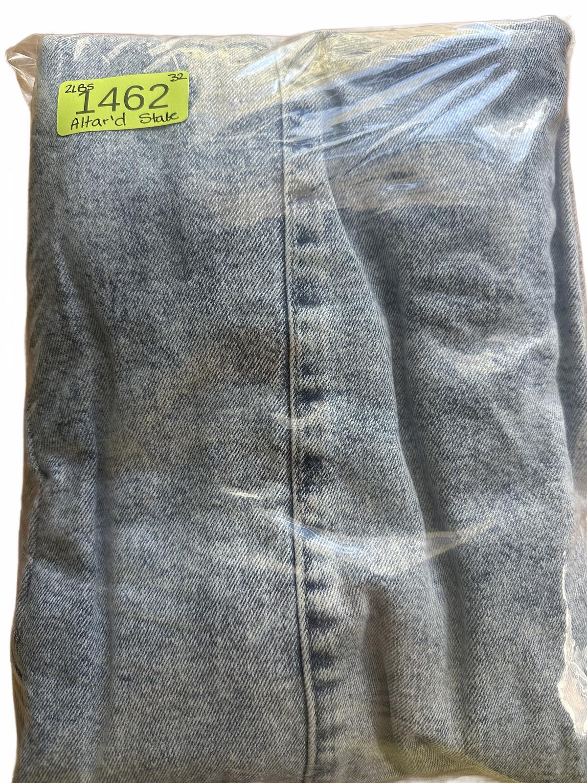 Altar'd State Vintage 90s Relaxed Fit Acid Wash Cropped Jeans