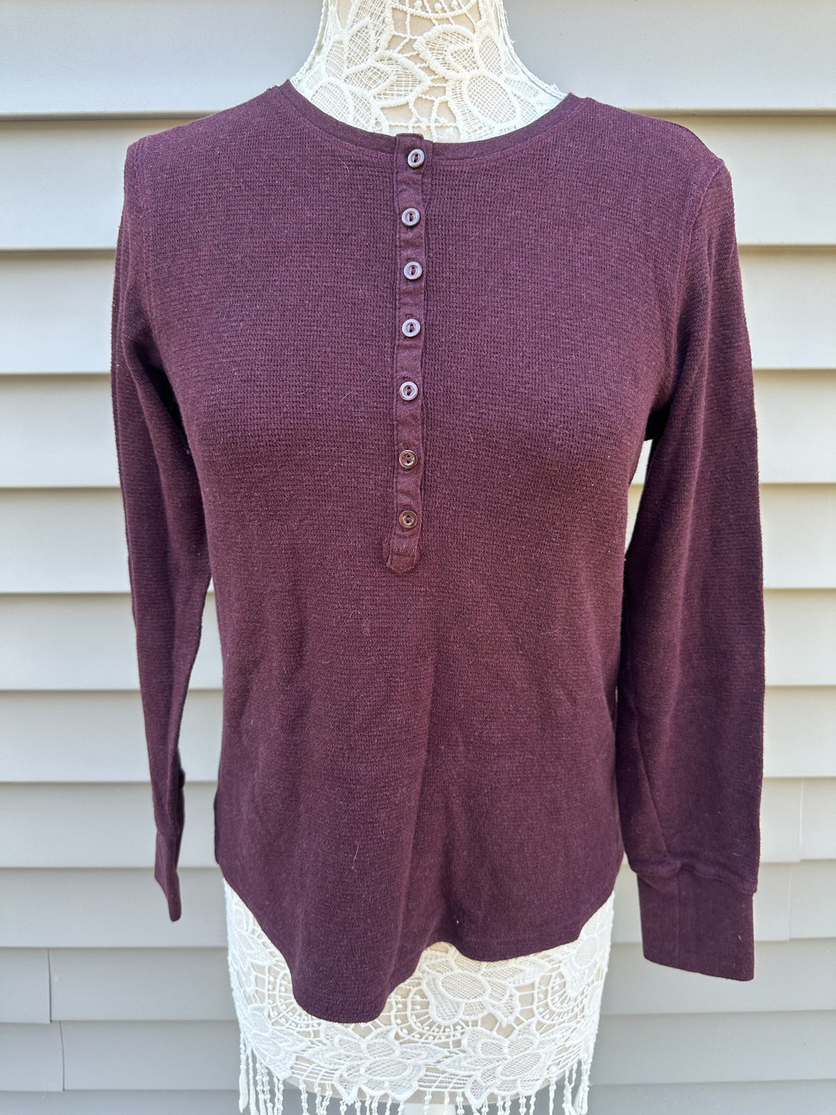 L.L.Bean Vintage Long Sleeve Henley Shirt in Deep Plum