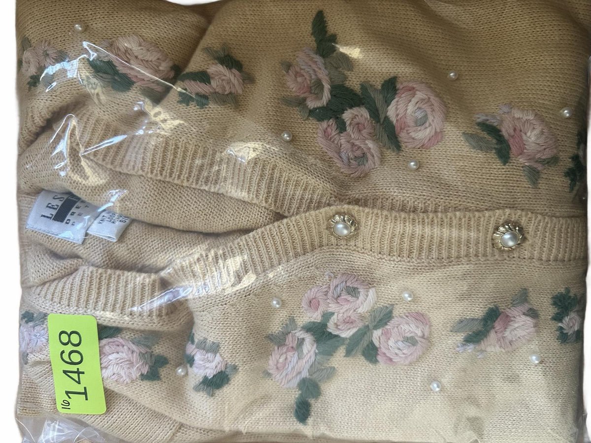 Leslie Fay Vintage Embroidered Floral Cardigan Sweater Butter Yellow Pink
