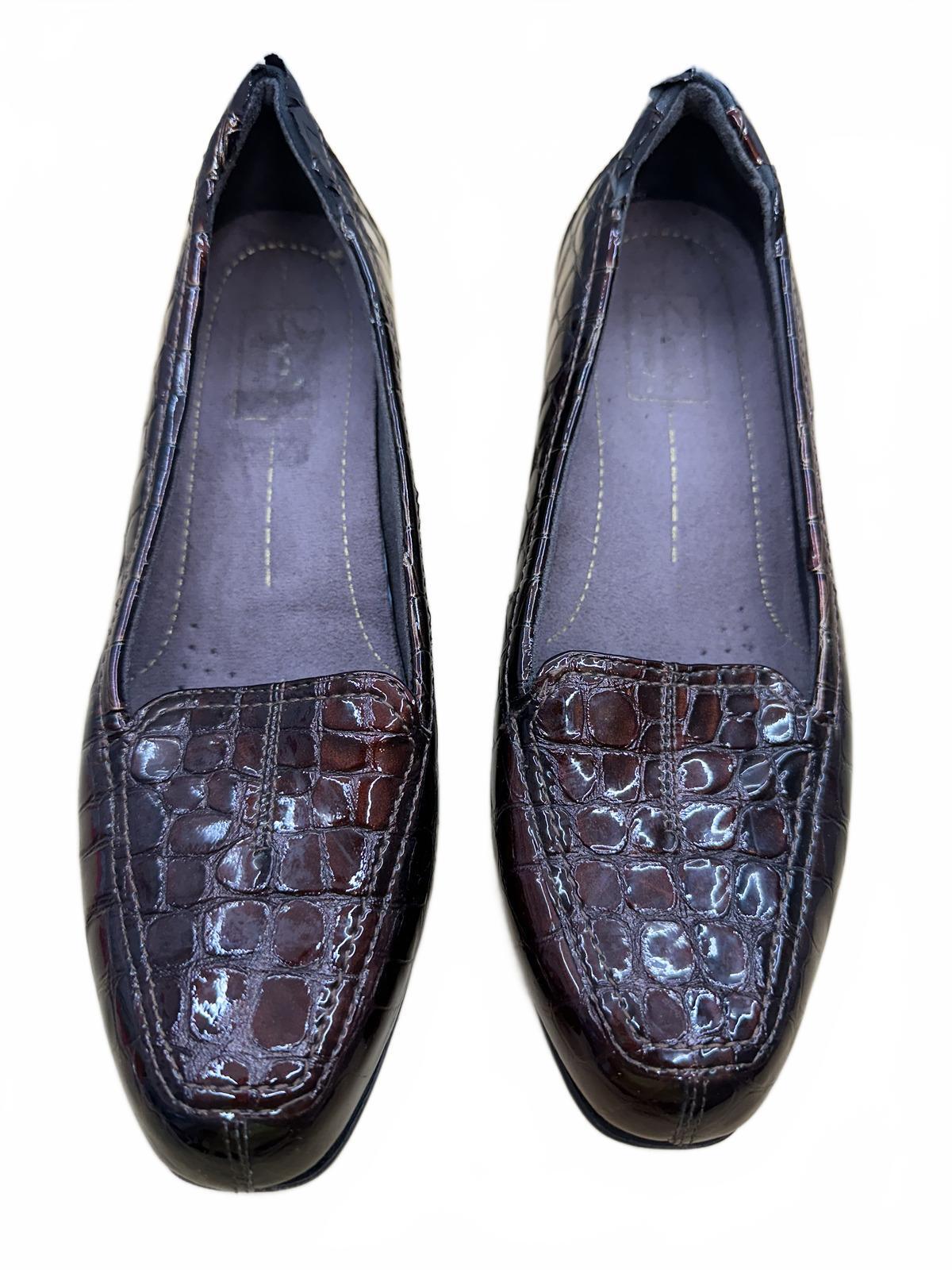 Clarks Reddish Brown Croc Embossed Leather Loafers Classic Vintage Inspired
