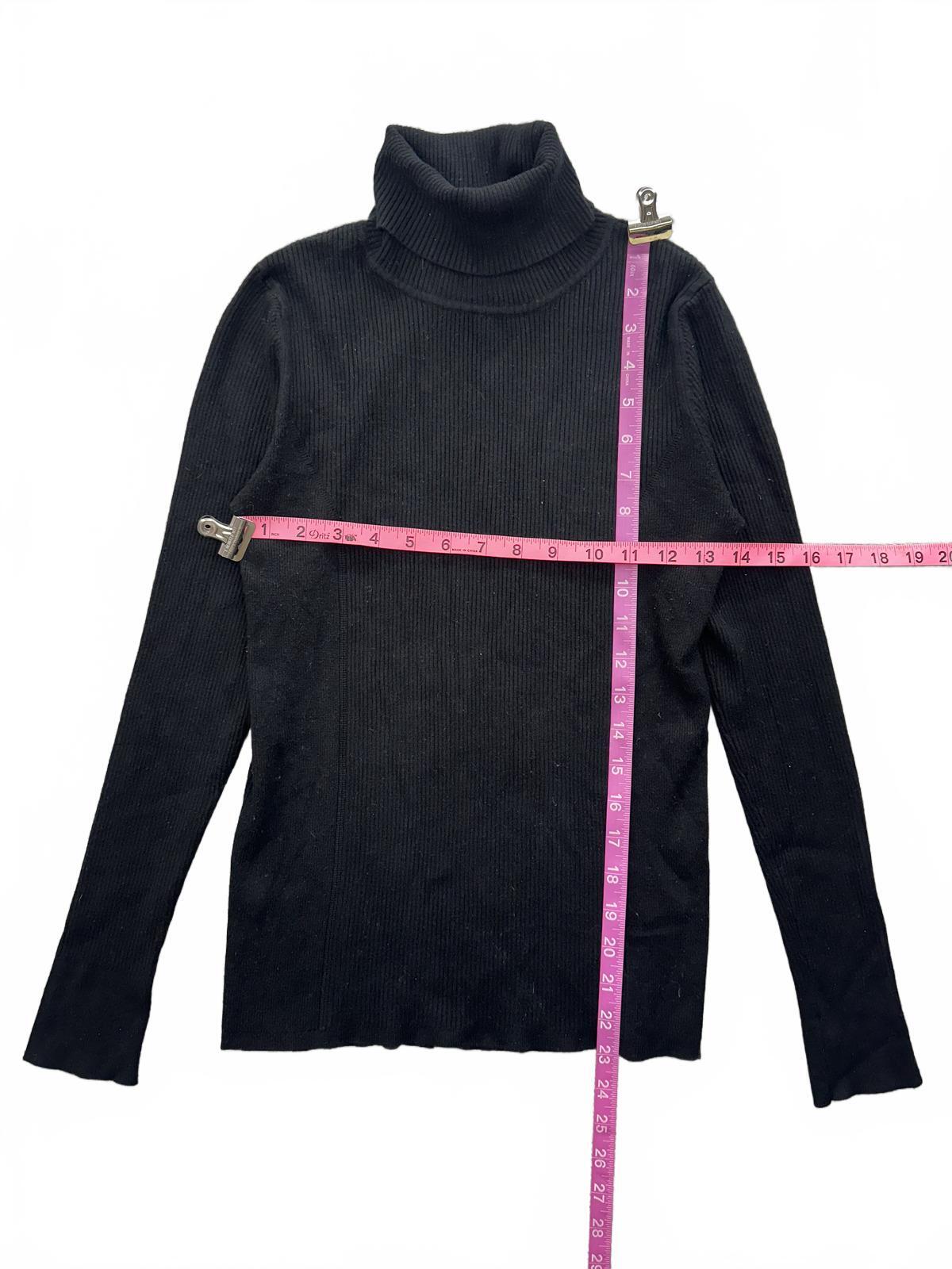Chelsea & Theodore Black Ribbed Turtleneck Sweater Classic Fit Cozy