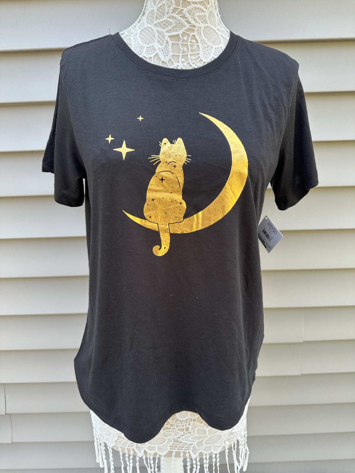 NWT Way to Celebrate Halloween Black Cat Moon Graphic Tee