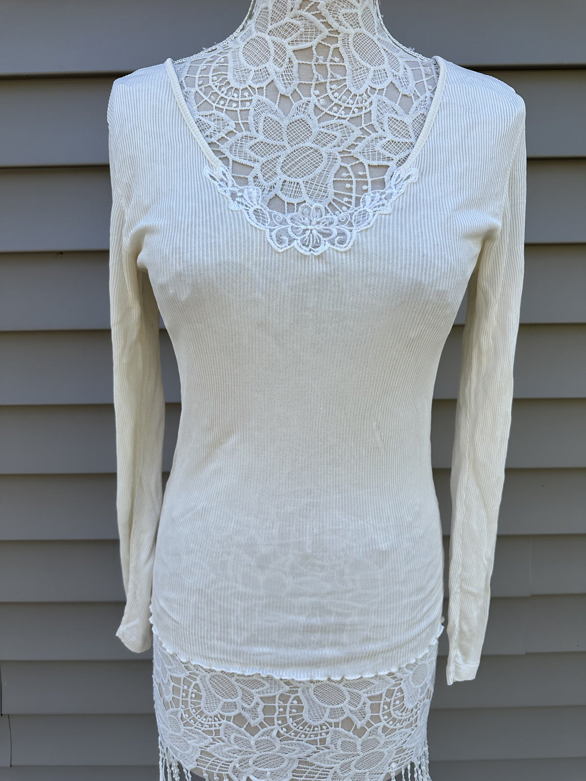 Orvis Cream Silk Ribbed Long Sleeve Top with Floral Embroidery