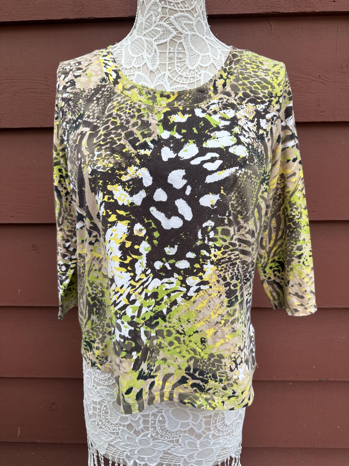 Laura Ashley Y2K Abstract Animal Print Top in Multicolor with 3/4 Sleeves