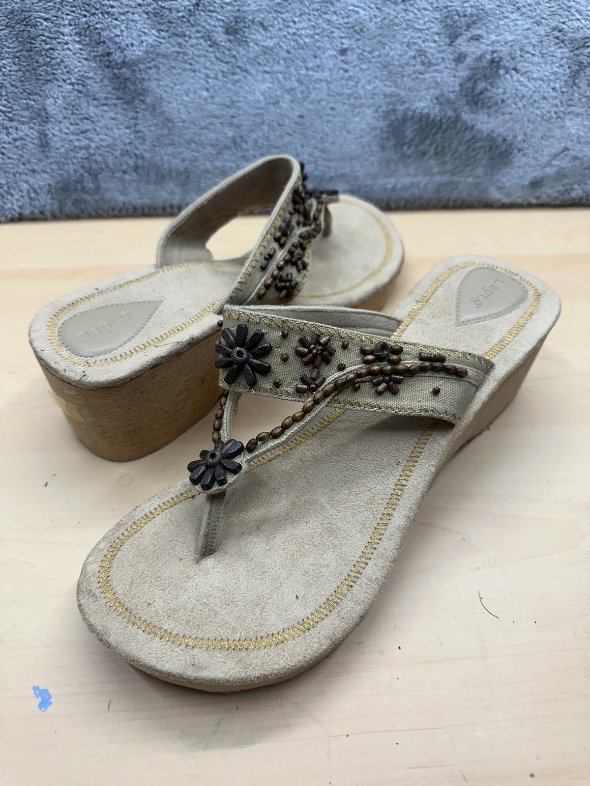 Apt. 9 Beige Beaded Floral Wedge Sandals Bohemian Summer Casual