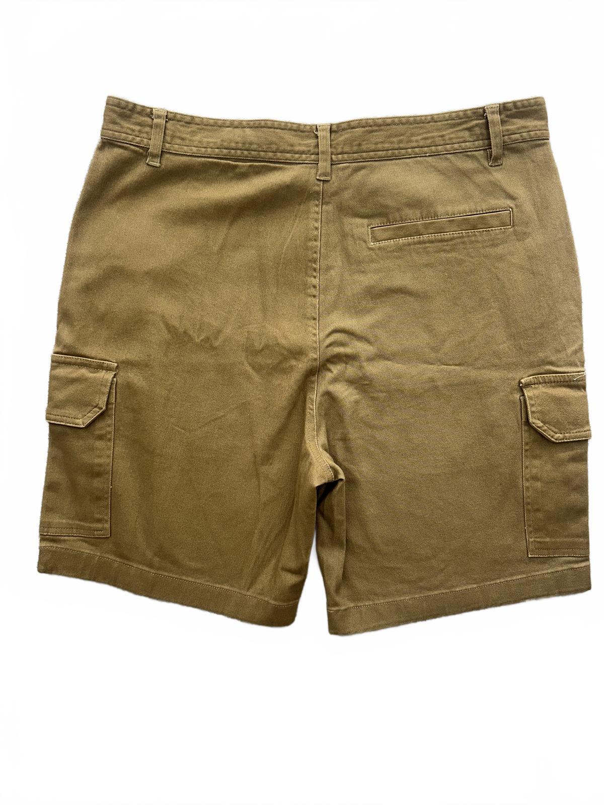 NWT Hunter & Claire Classic Khaki Cargo Shorts Casual