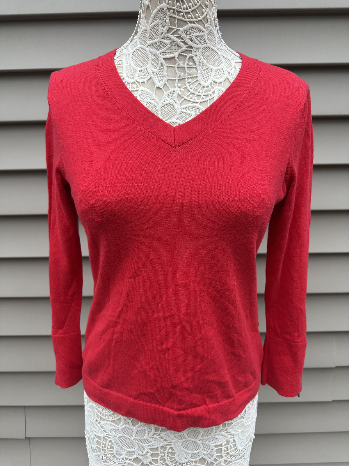 E P Pro Red V Neck Sweater Lightweight Knit Sporty Preppy