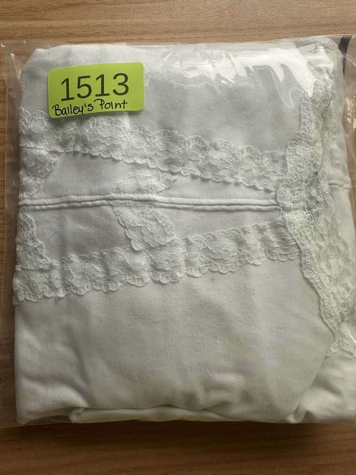 Bailey's Point White Lace Cami Top with Ruffled Hem Coquette Fairy Y2K