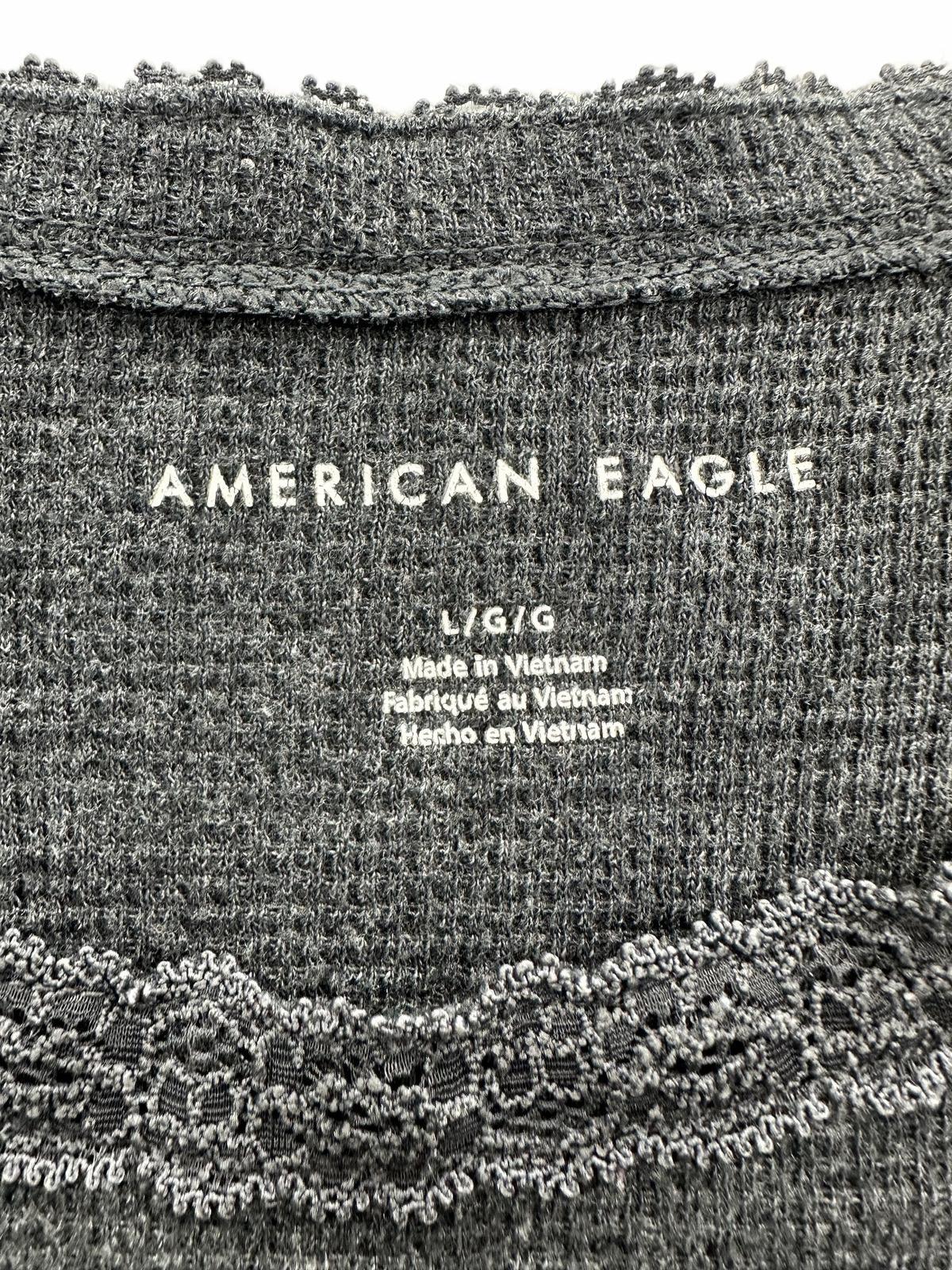 American Eagle Cropped Thermal Top Gray Long Sleeve Lace Trim