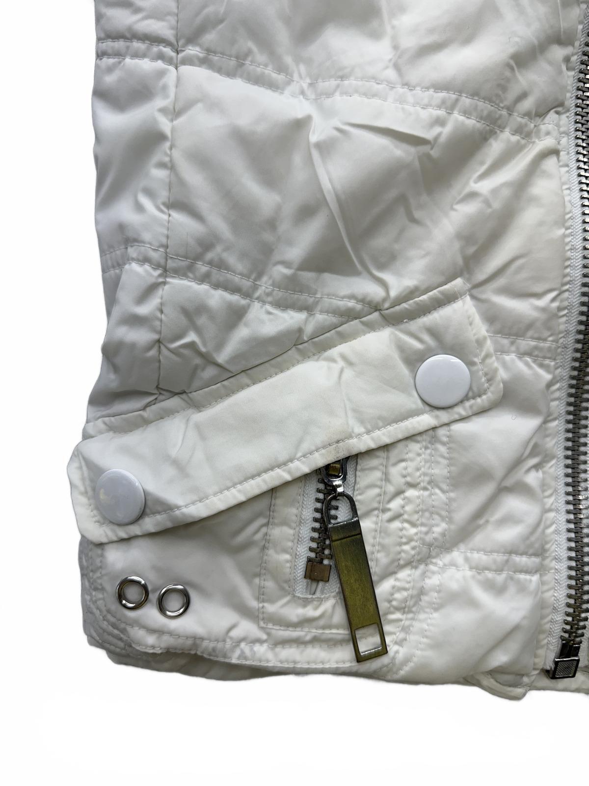 Vanity White Quilted Hooded Vest Sporty Casual Layering Piece