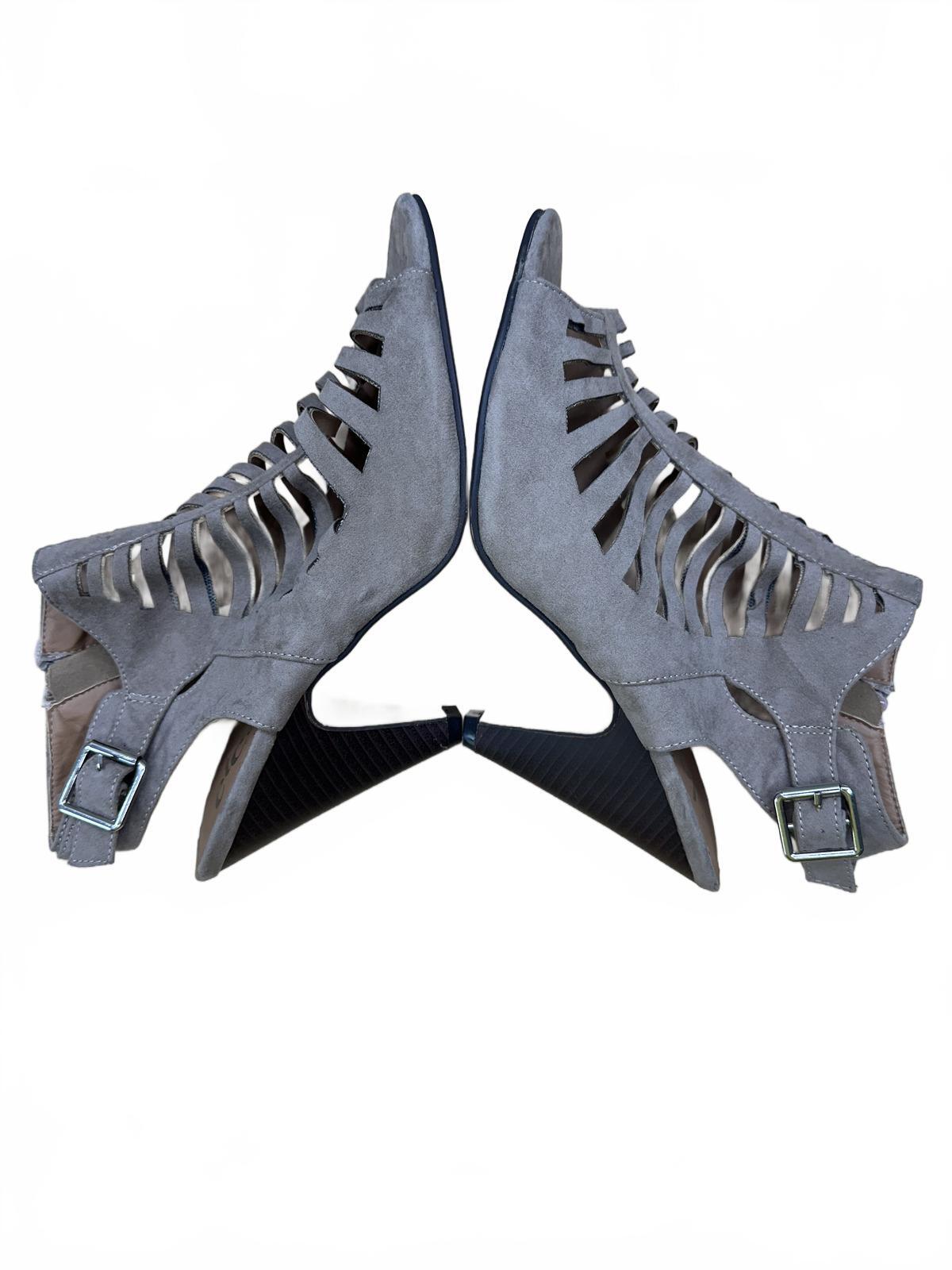 Rue21 Taupe Cutout Heeled Sandals Stylish Open Toe Mid Heel