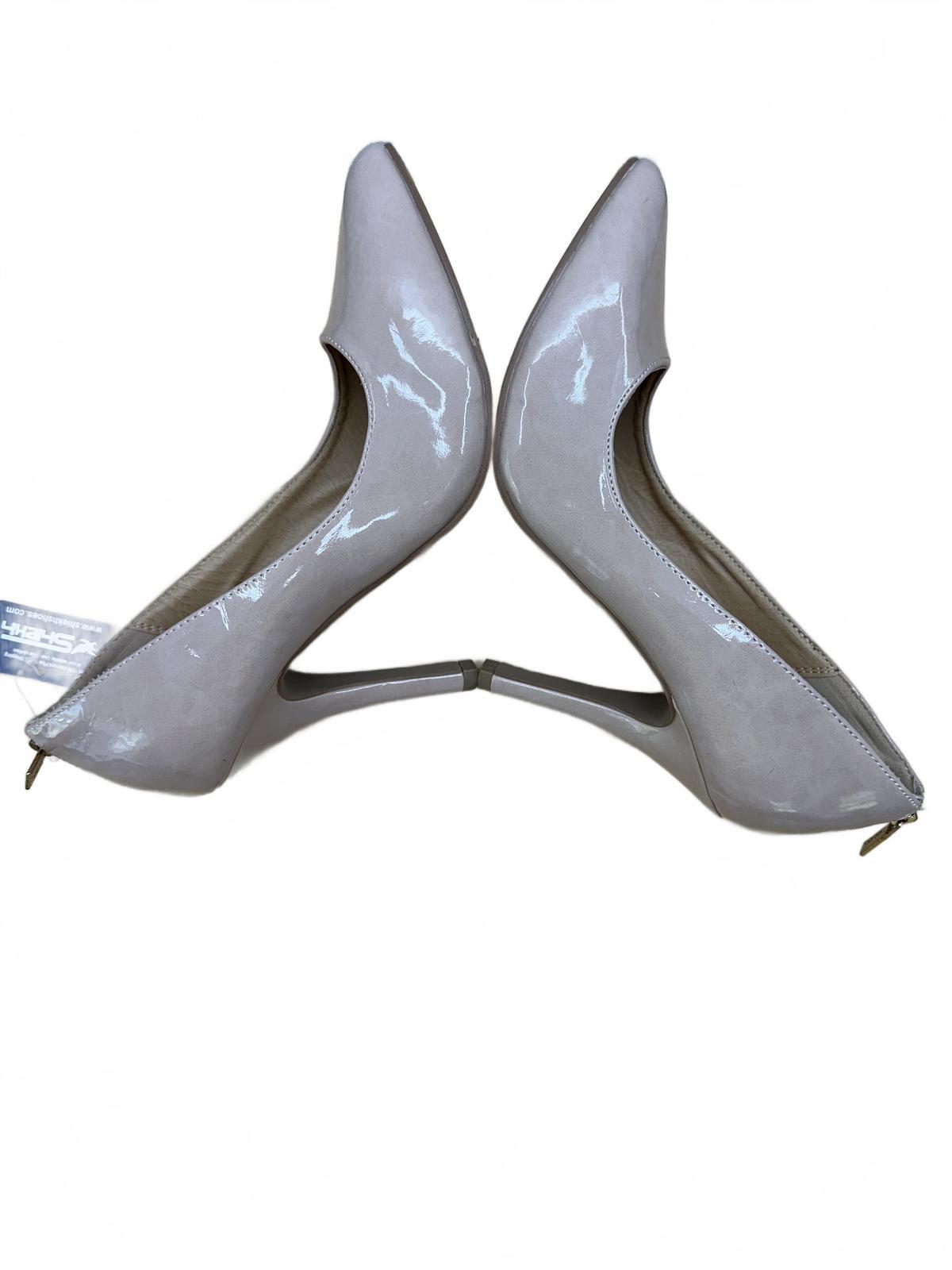NWT Sheikh Nude Patent Leather Pointed Toe Pumps Classic Elegant Heels