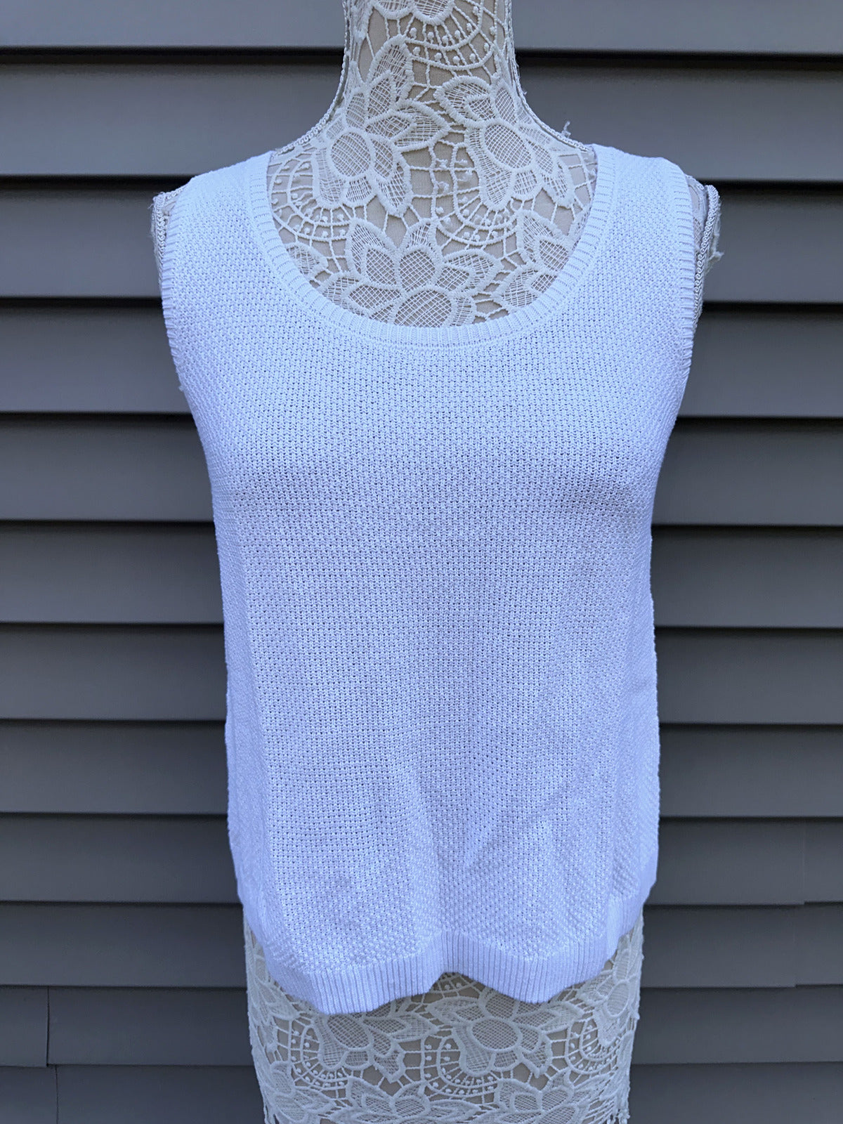 J Jill White Knit Tank Top Classic Scoop Neck Lightweight