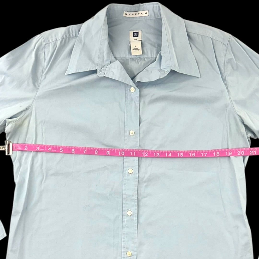 Gap Stretch Light Blue Button Down Shirt