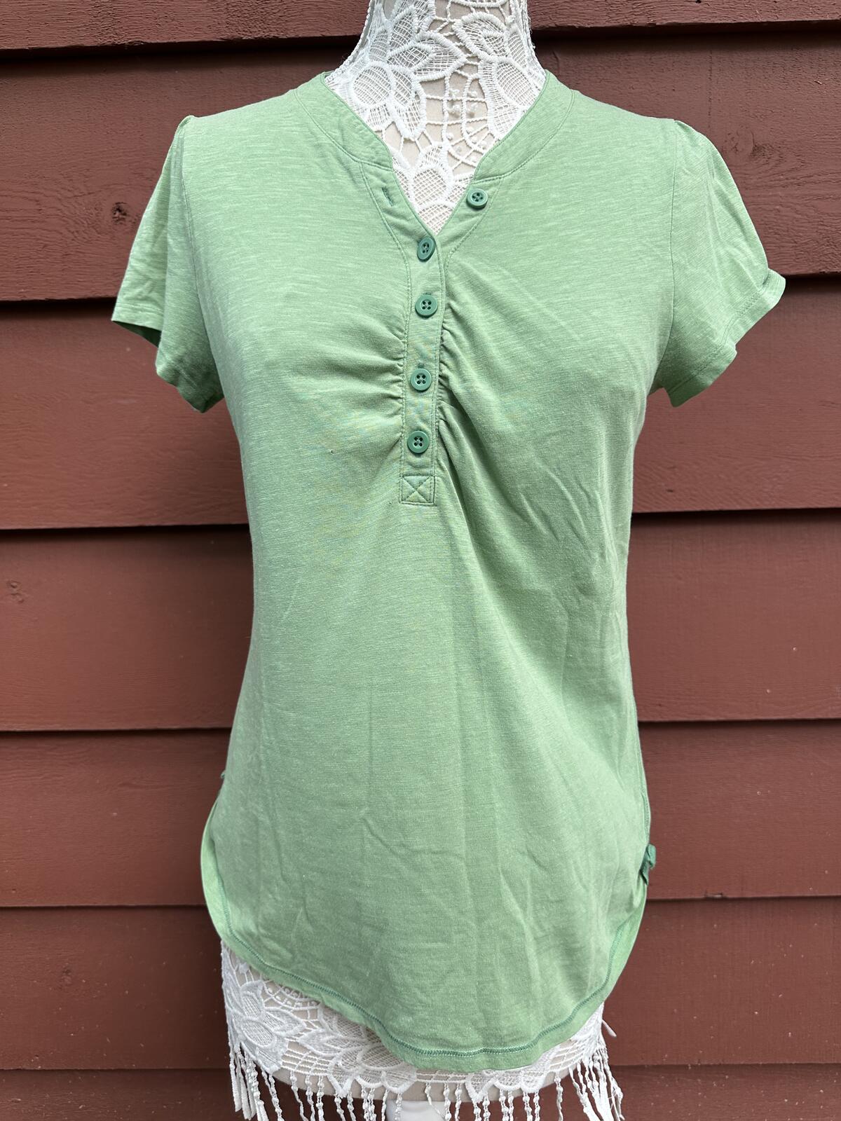 Sonoma Life Style Green Short Sleeve Henley Tee Y2K Fairycore Casual