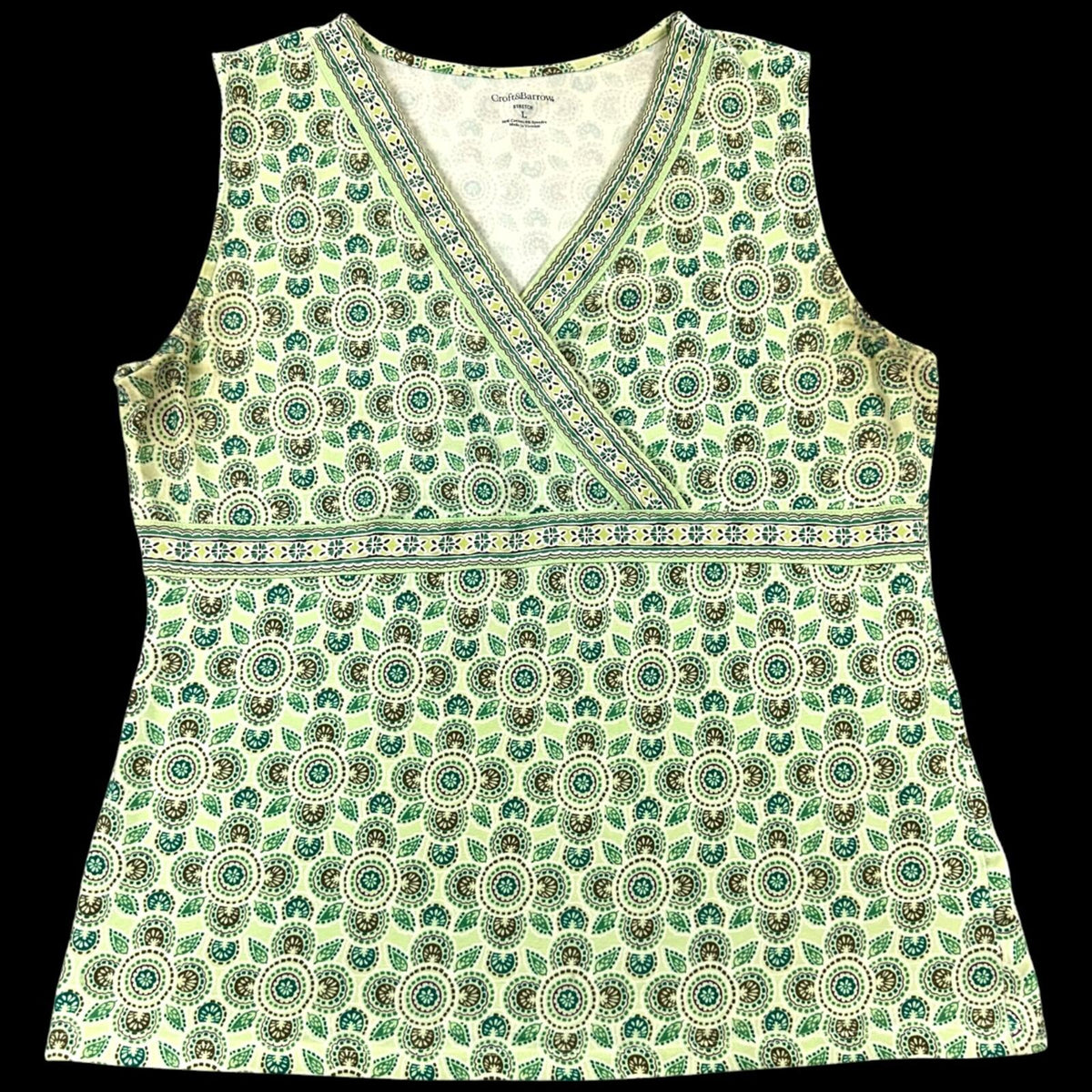 Croft & Barrow Green Geometric Medallion Surplice Tank