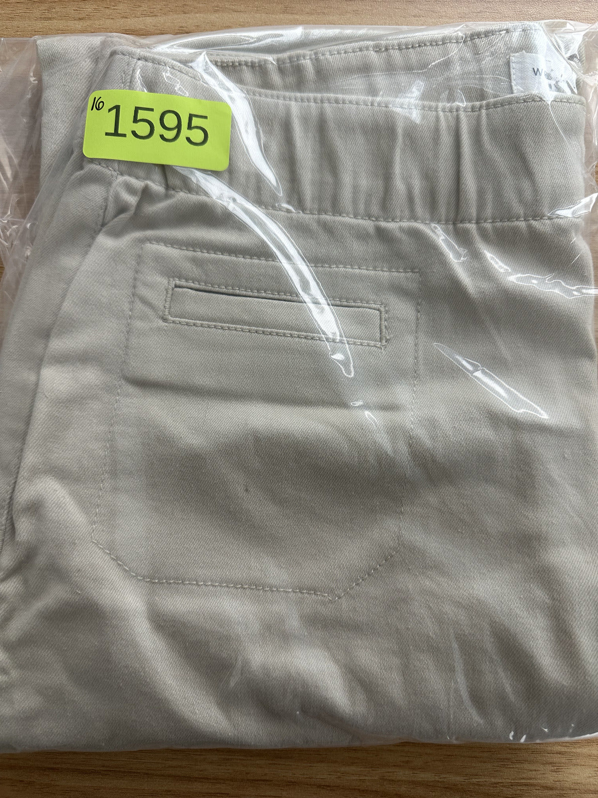 Westbound Petites Beige Capri Pants Cropped Tailored Fit Casual Semi Formal