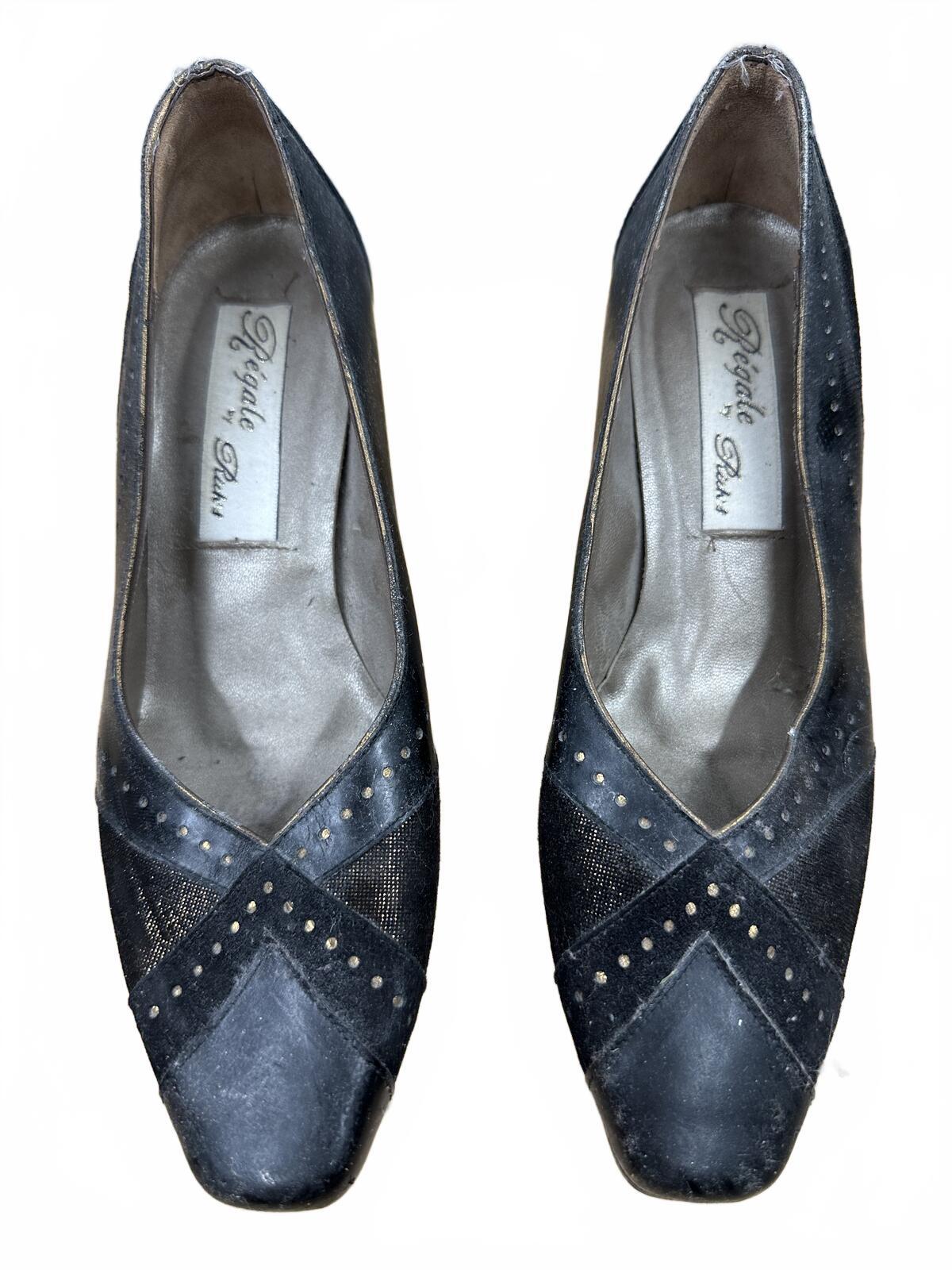 Vintage Black Heeled Pumps Y2K Minimalist Glam Pointed Toe Studs