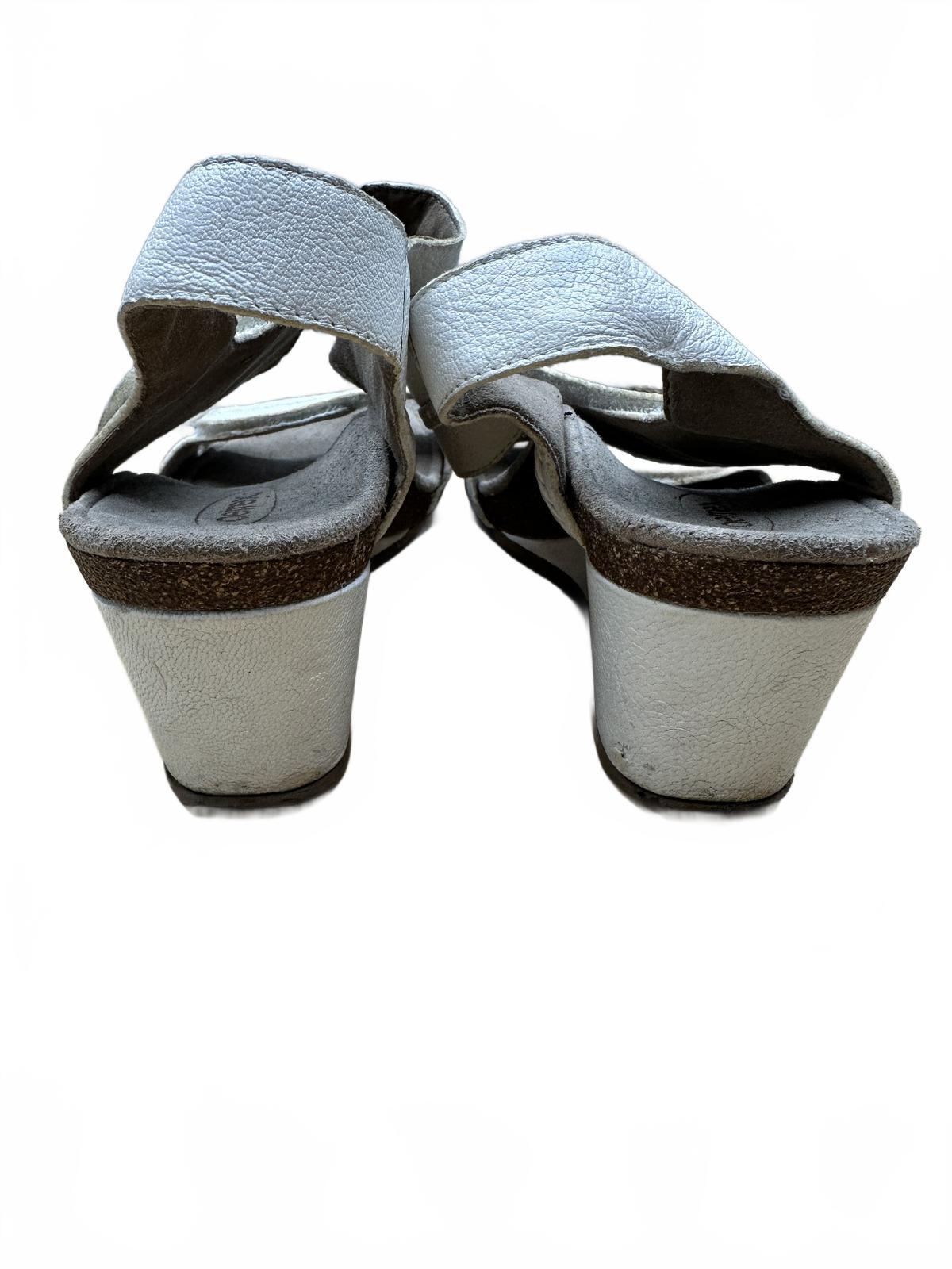 Aetrex Spirit White Leather Wedge Sandals